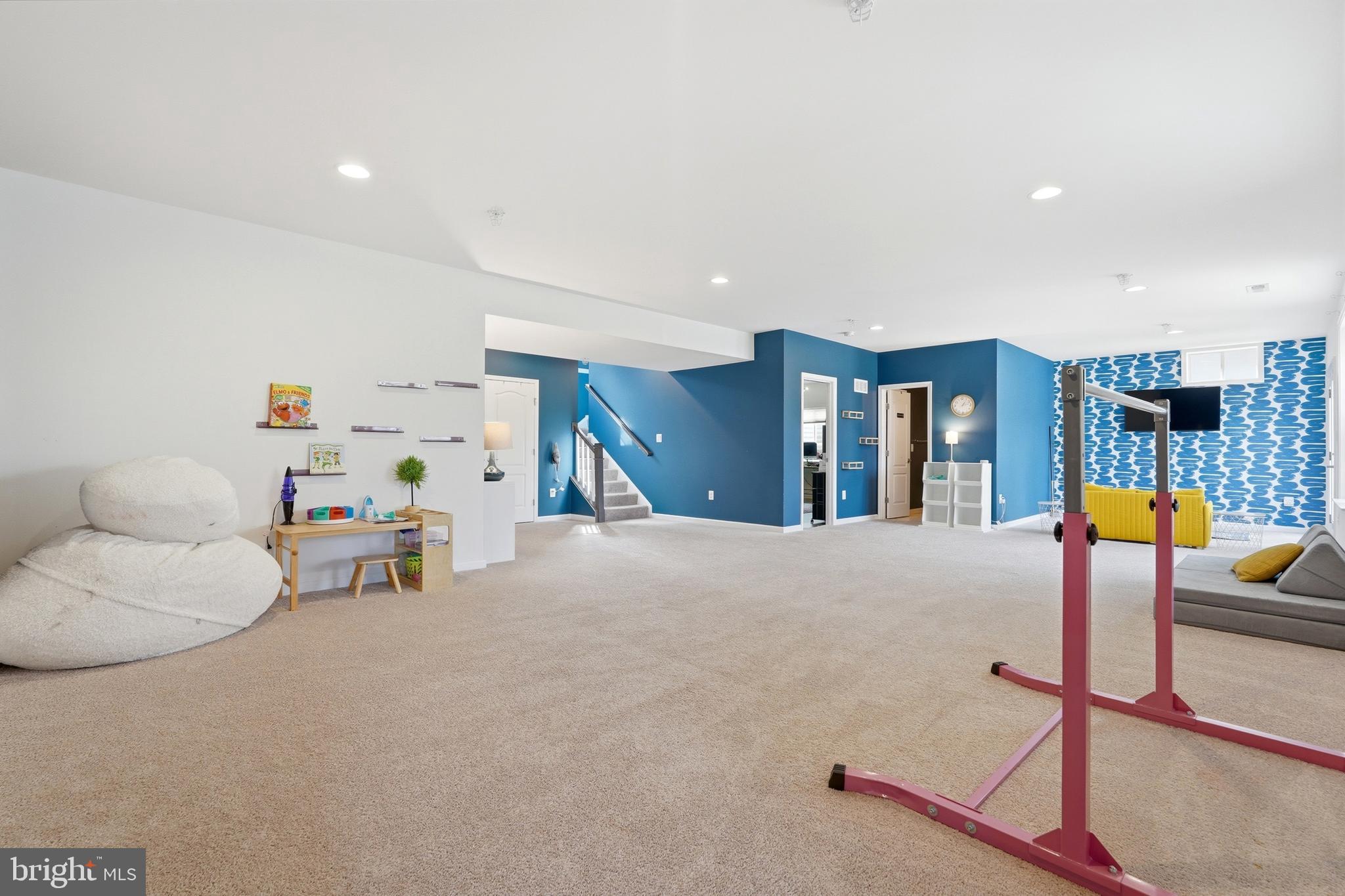 WORMANS MILL - Residential