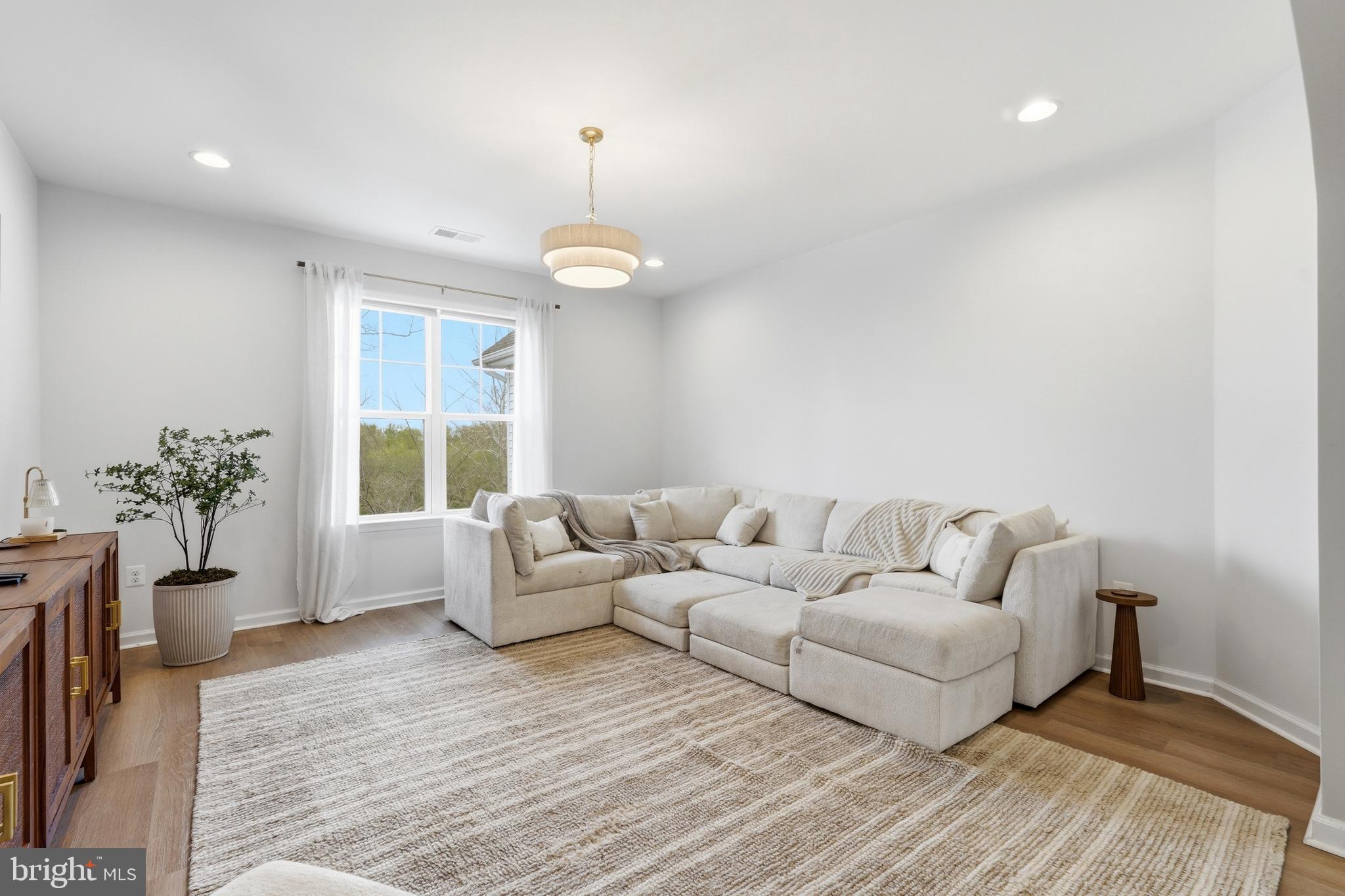 WORMANS MILL - Residential