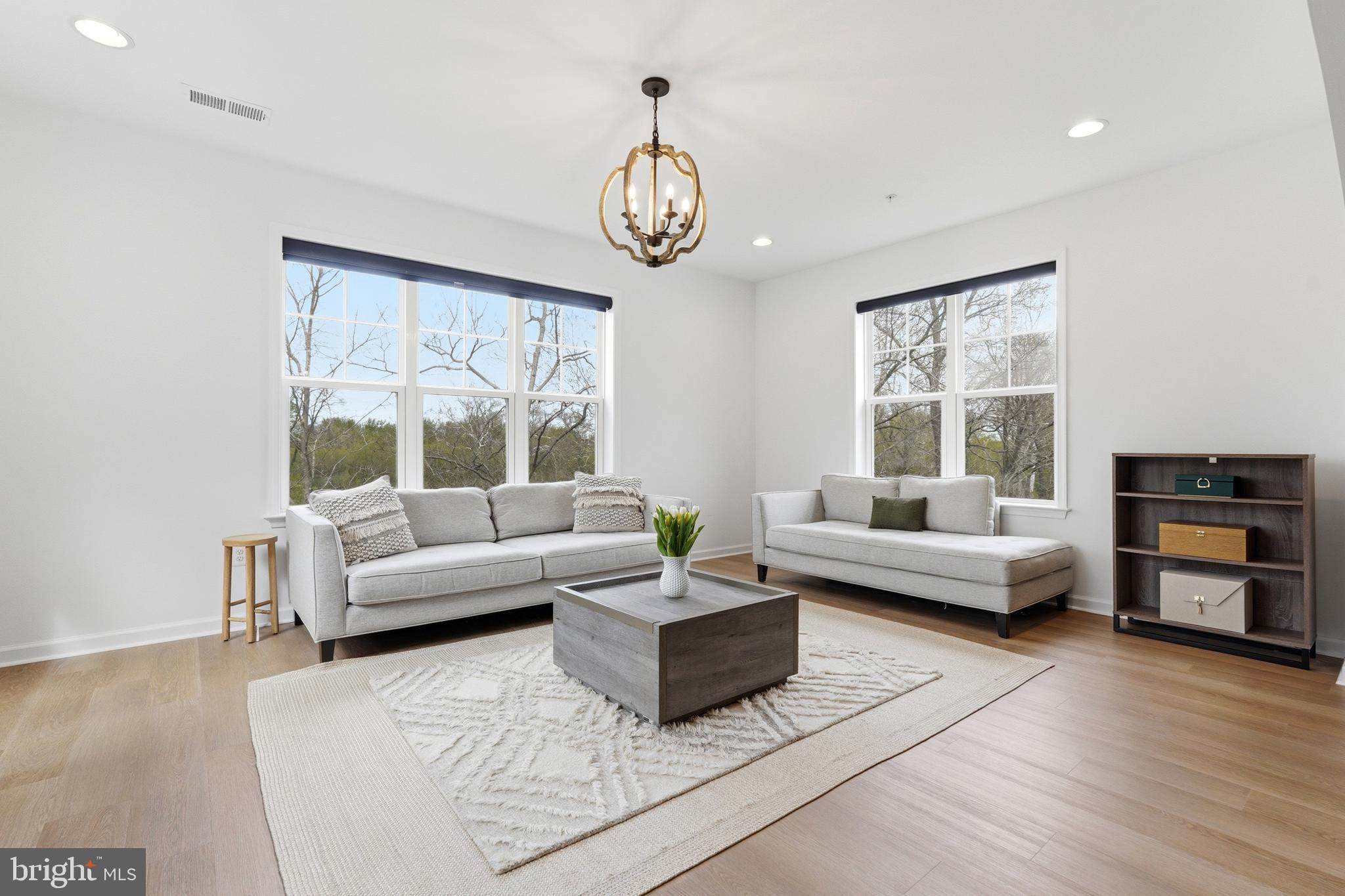 WORMANS MILL - Residential