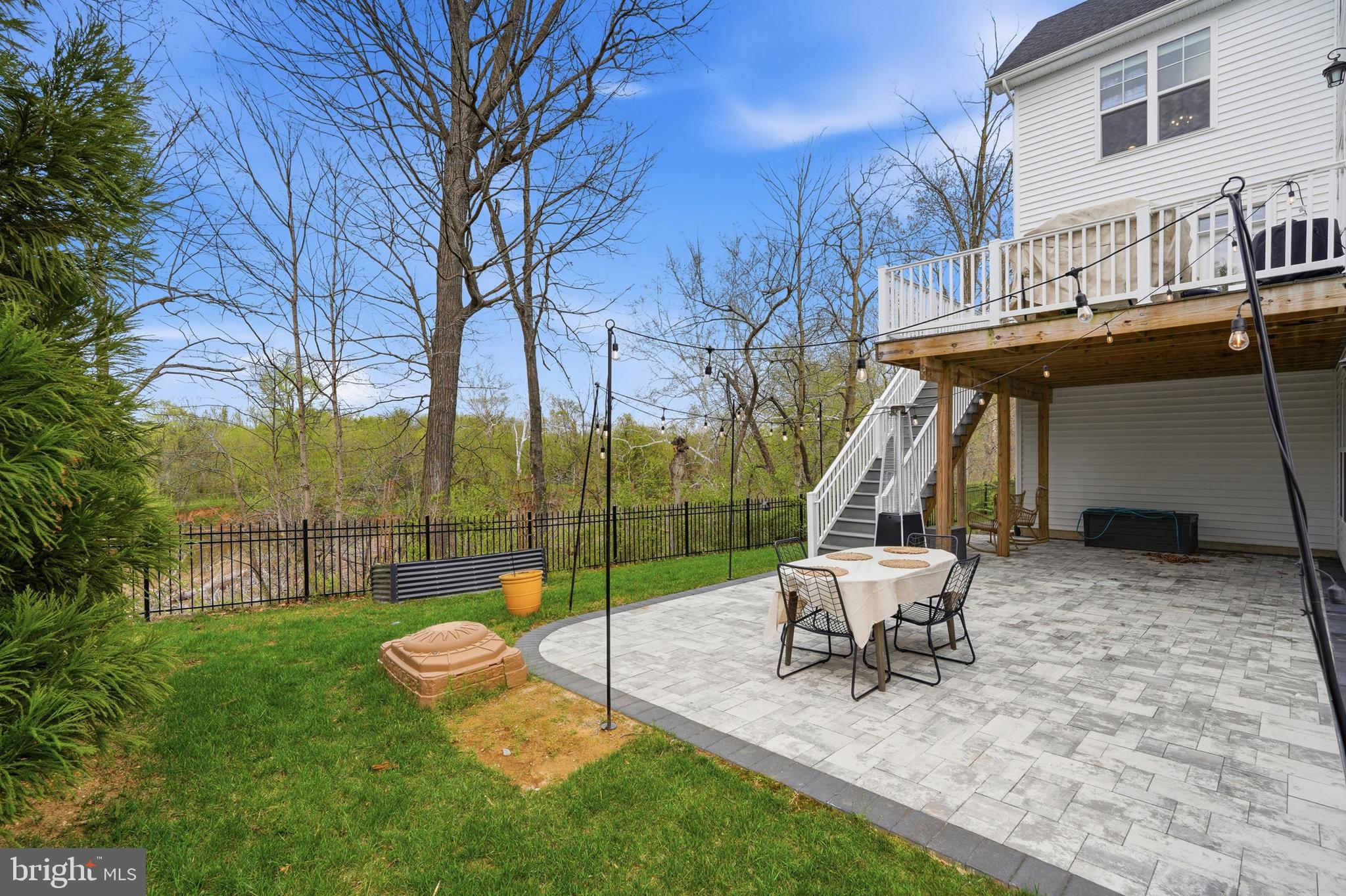 WORMANS MILL - Residential