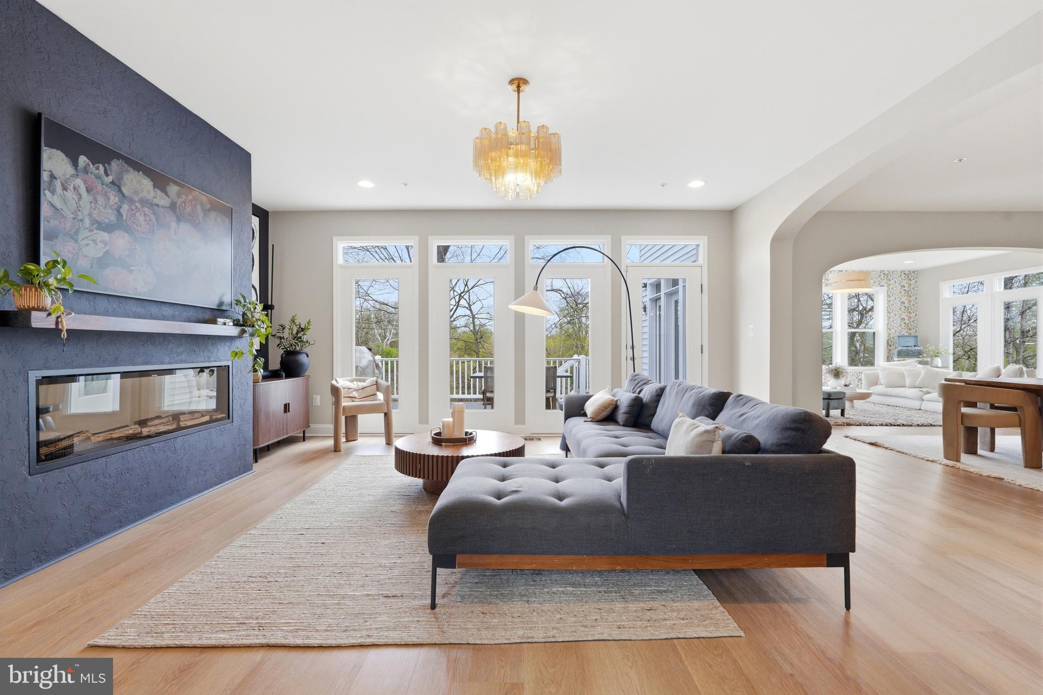 WORMANS MILL - Residential