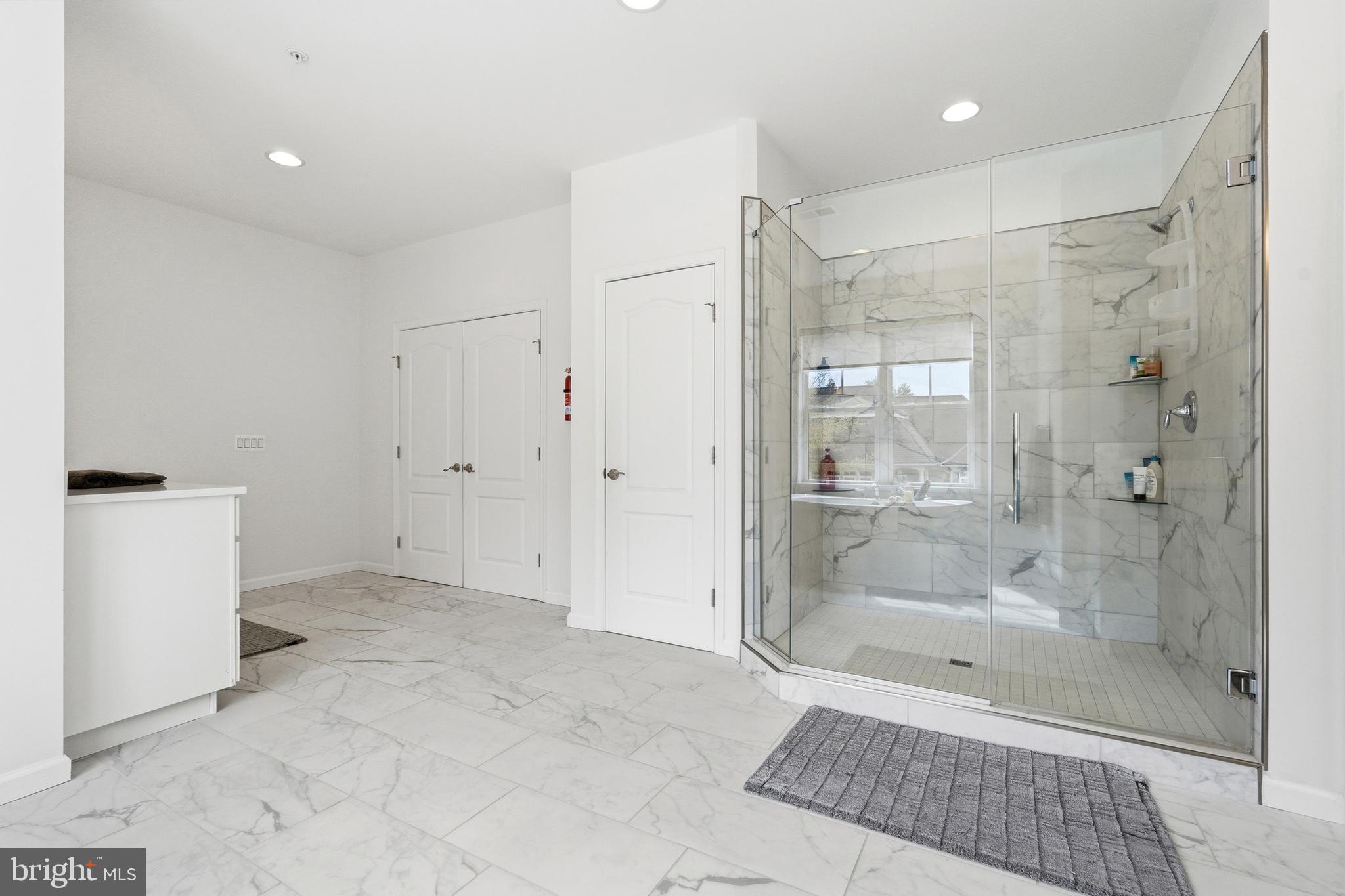 WORMANS MILL - Residential