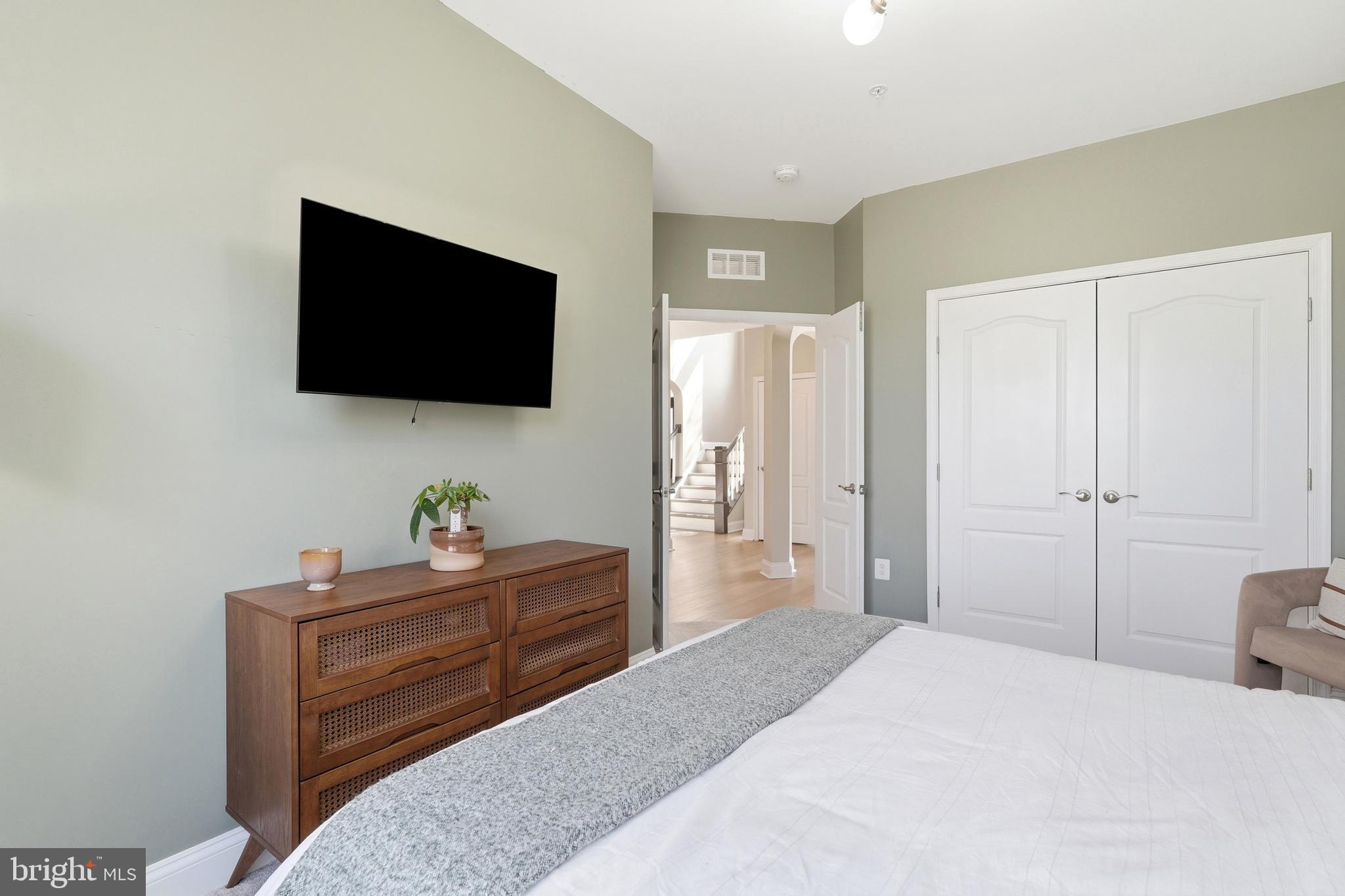 WORMANS MILL - Residential