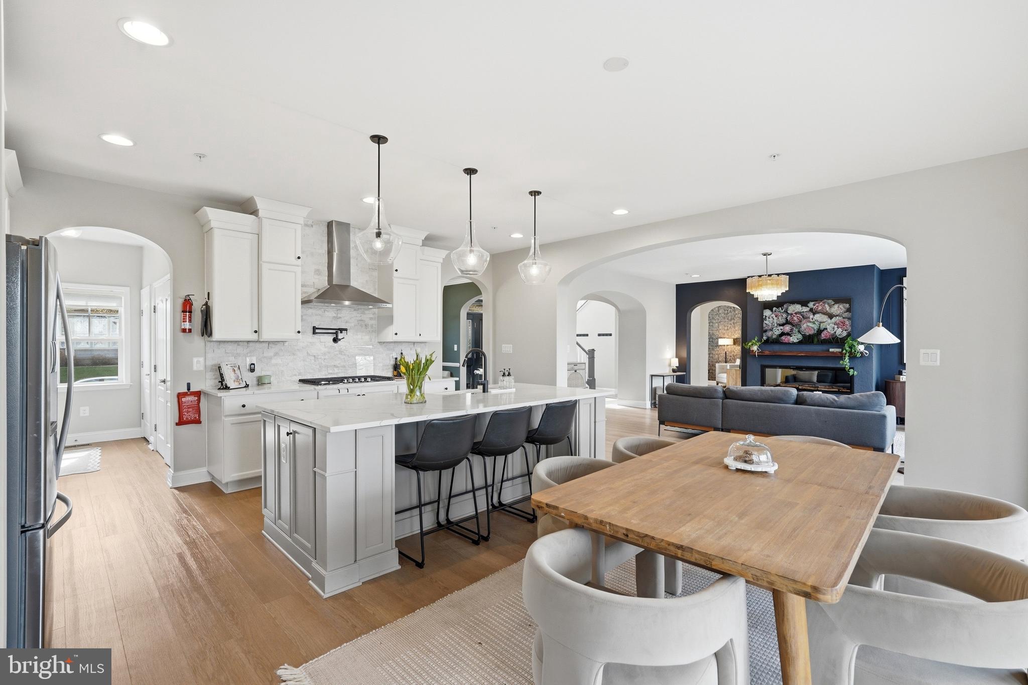 WORMANS MILL - Residential