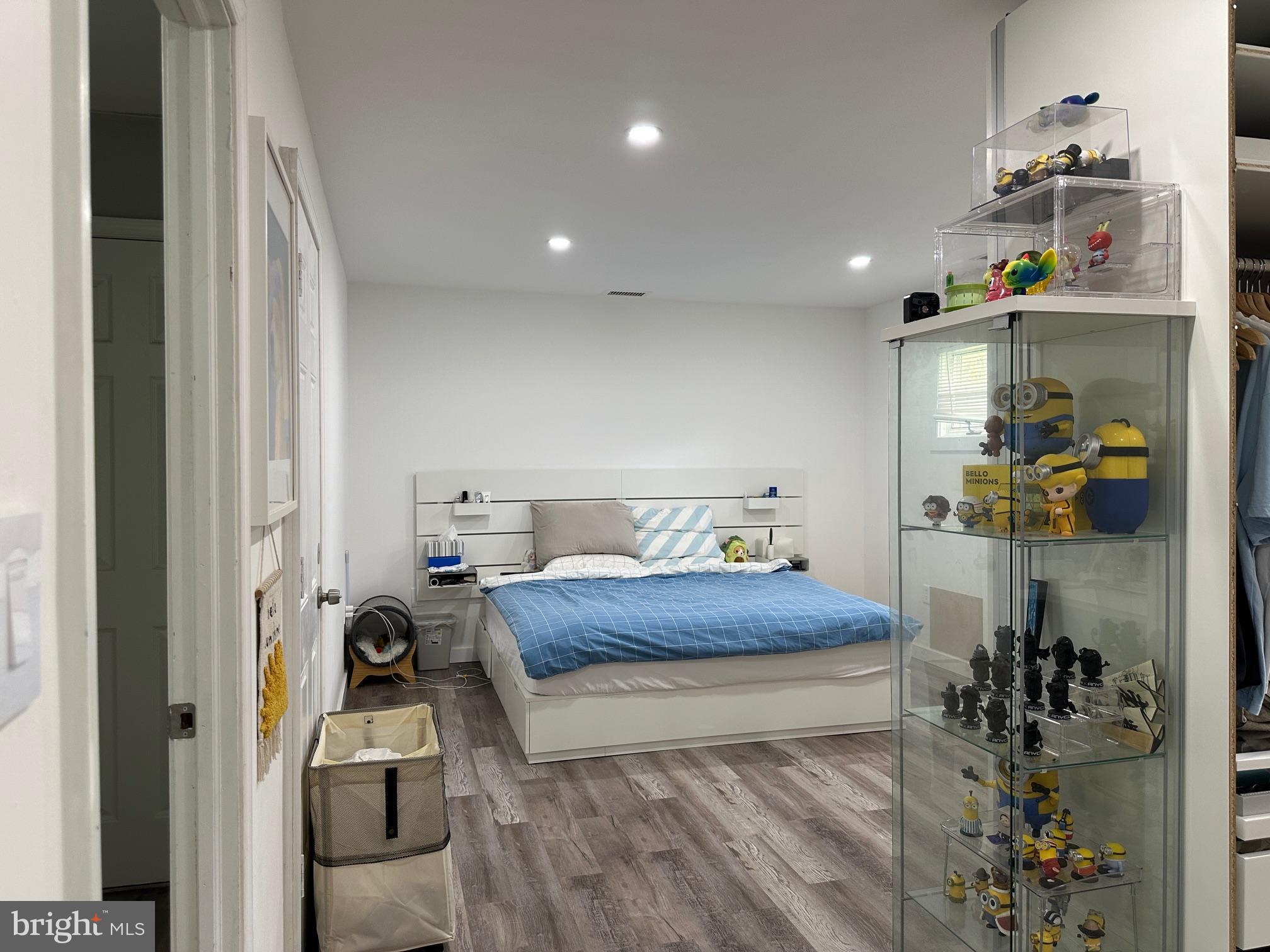 OAKTREE HOLLOW - Residential