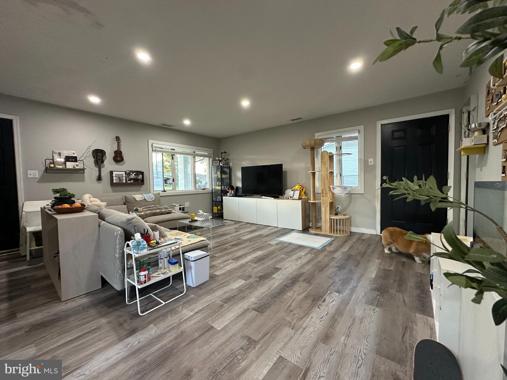 OAKTREE HOLLOW - Residential