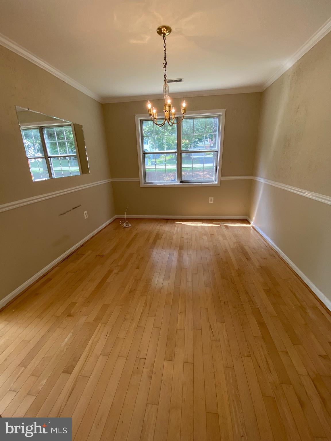 8701 POINT OF WOODS DRIVE