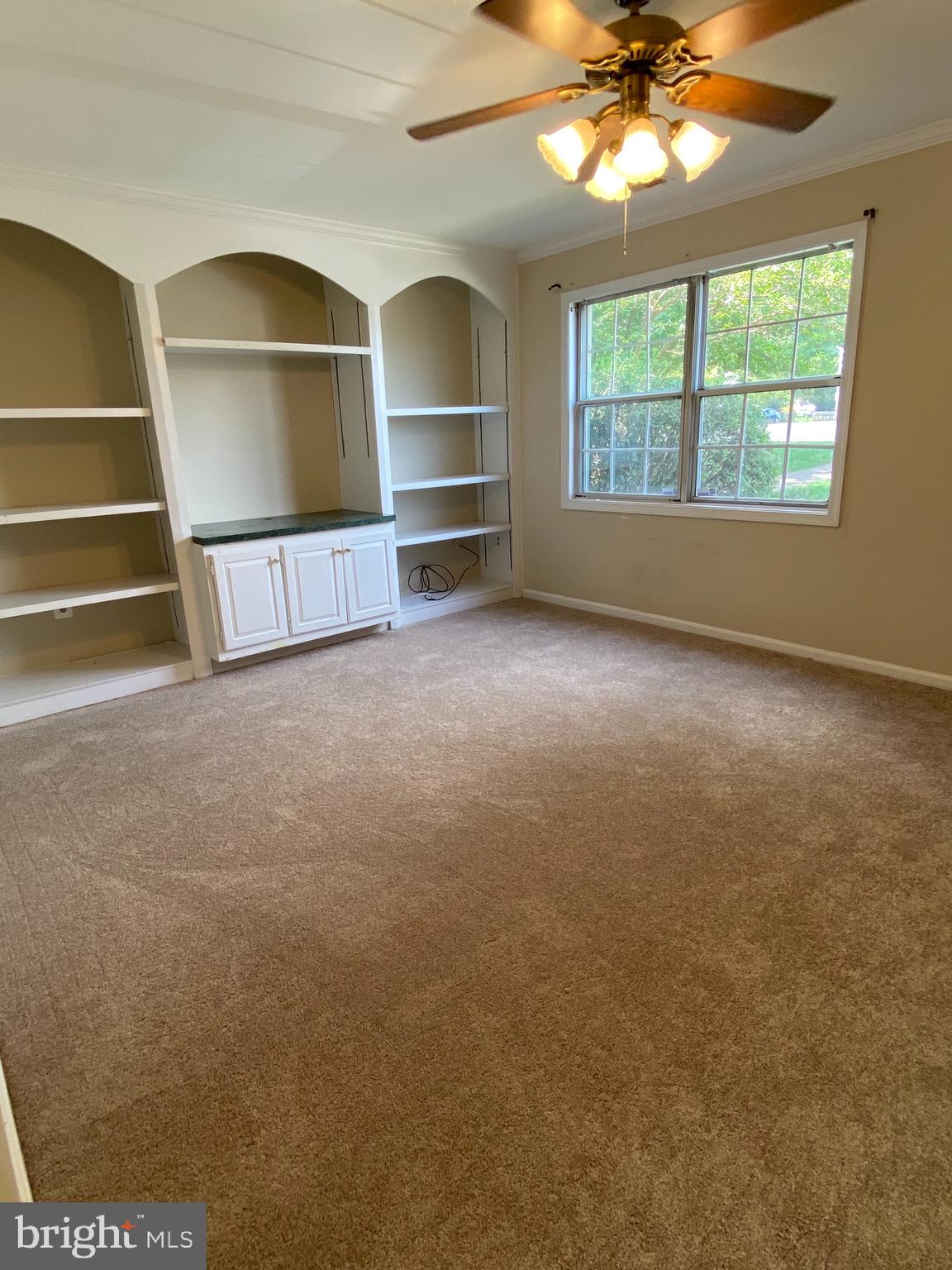 8701 POINT OF WOODS DRIVE