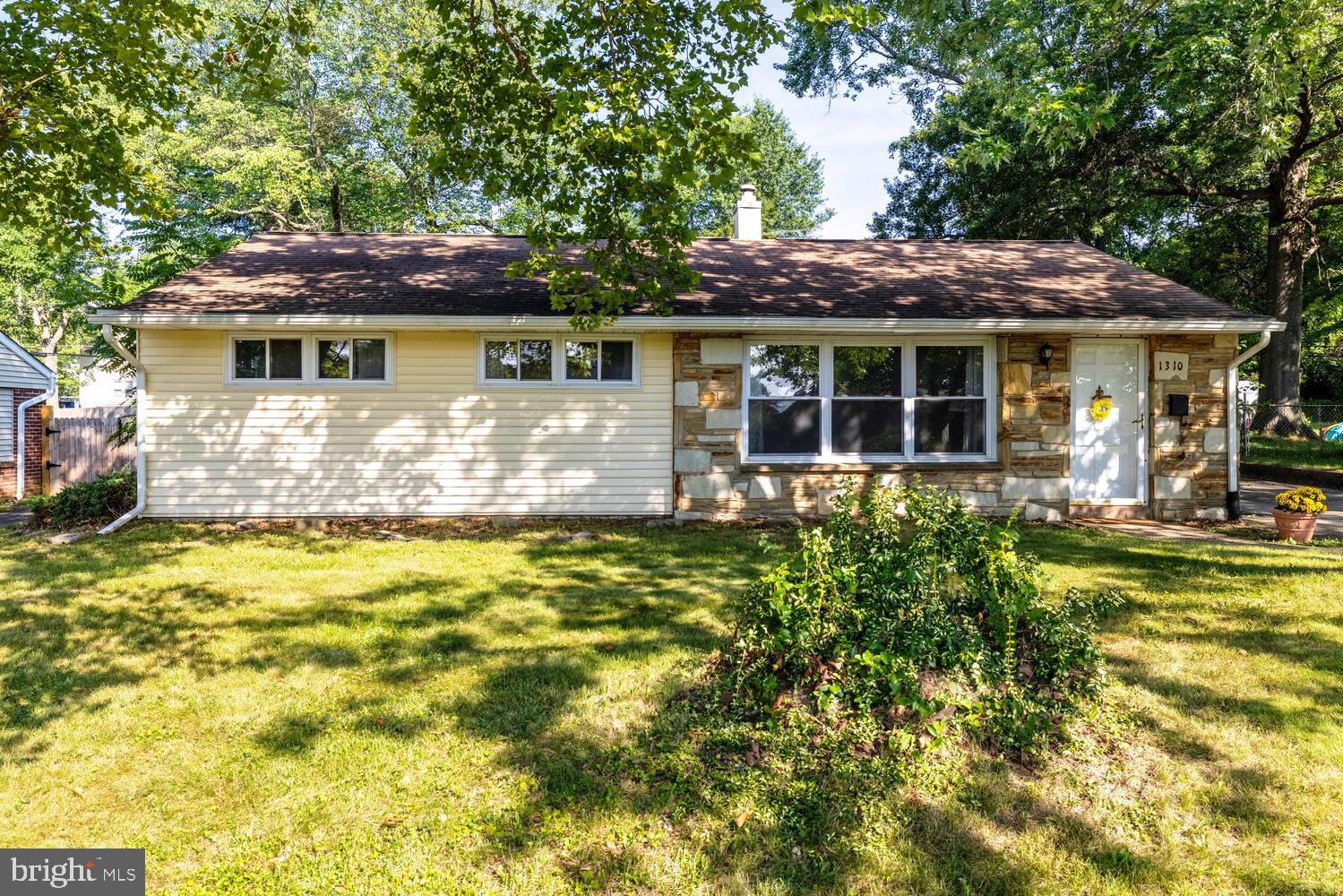 1310 WUNDERLAND