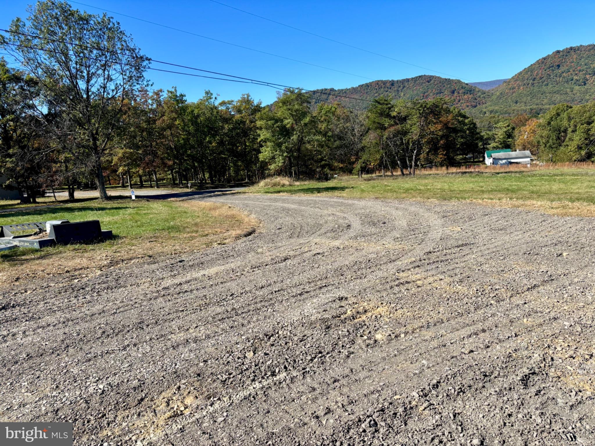 2628 DRY RUN ROAD