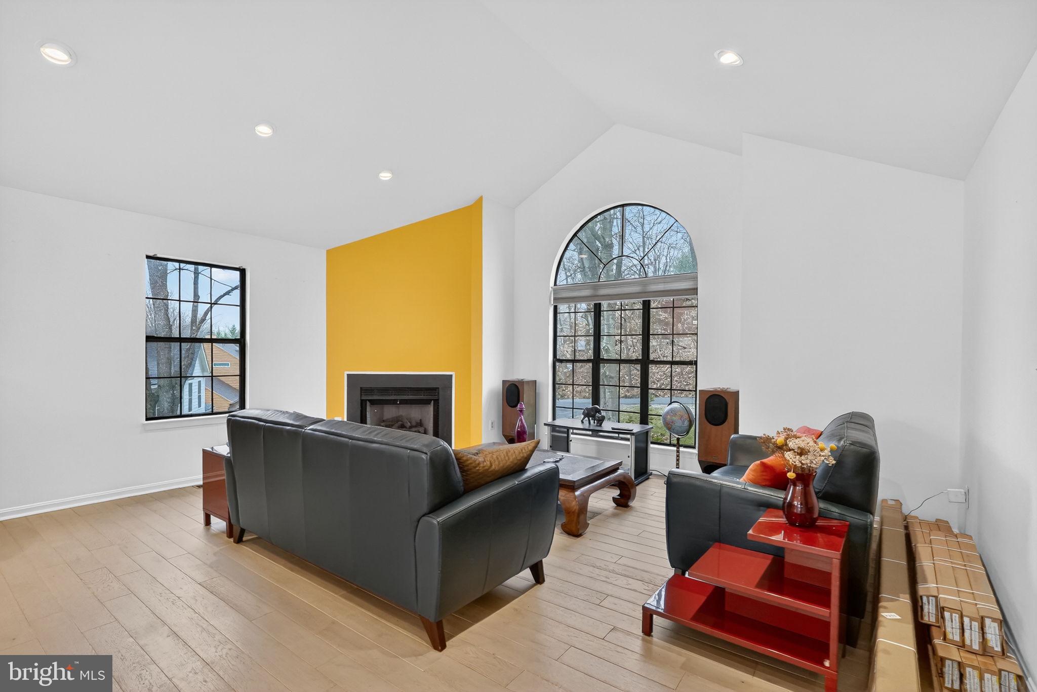 MEADOWLANDS - Residential Lease