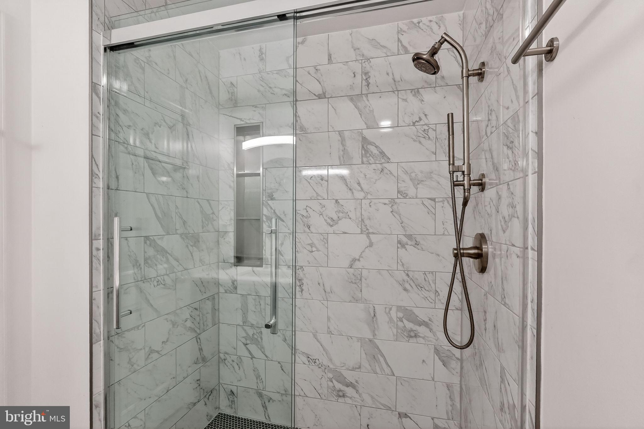 MEADOWLANDS - Residential Lease