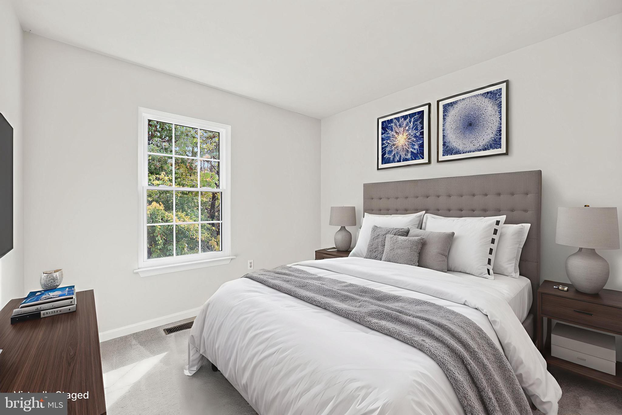 306 KINGS CREST DRIVE