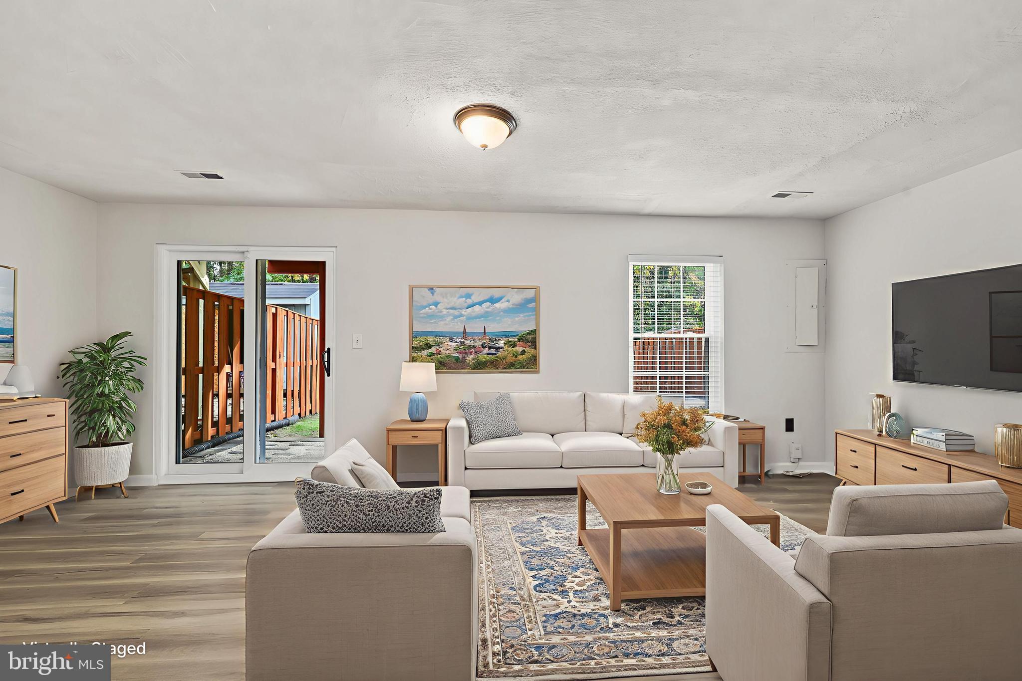 306 KINGS CREST DRIVE