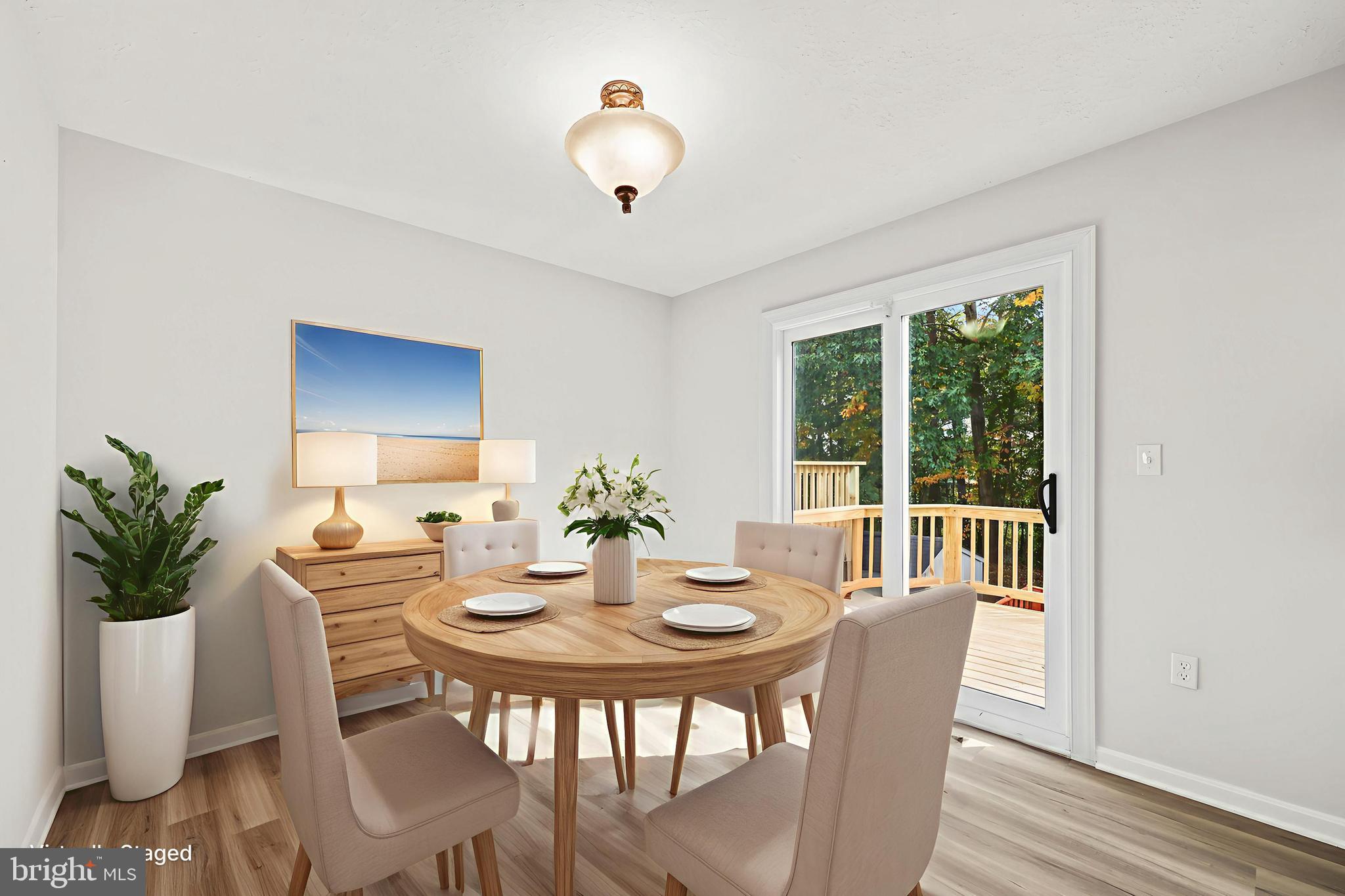 306 KINGS CREST DRIVE