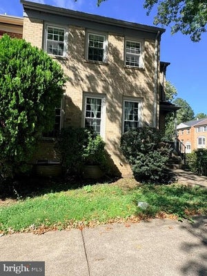 10252 FRIENDSHIP CT, FAIRFAX, VA 22032 - Image ca2ed5aab39bdd0f232ed4697e881074/1358685529