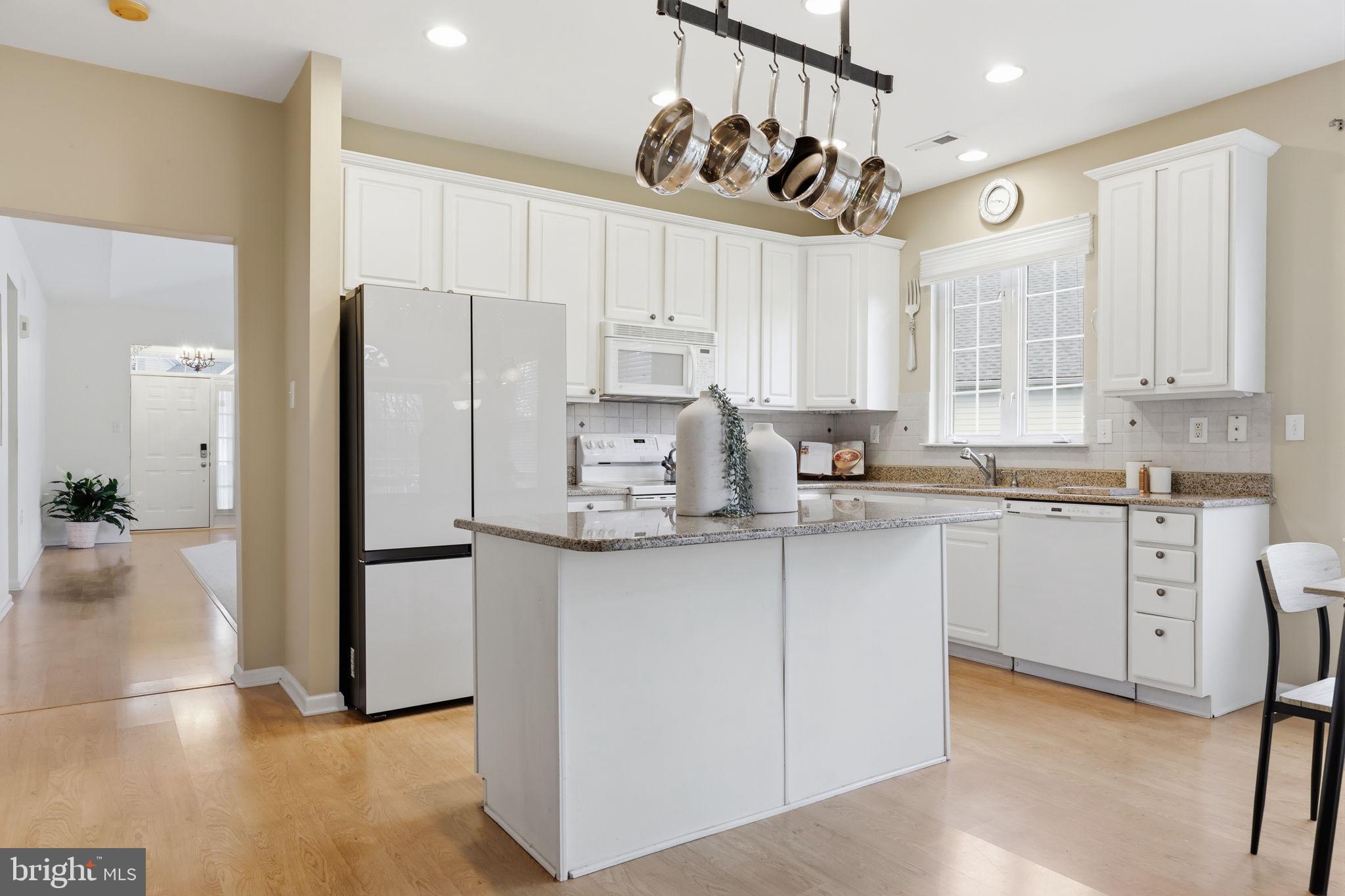 FLOWERS MILL - Residential