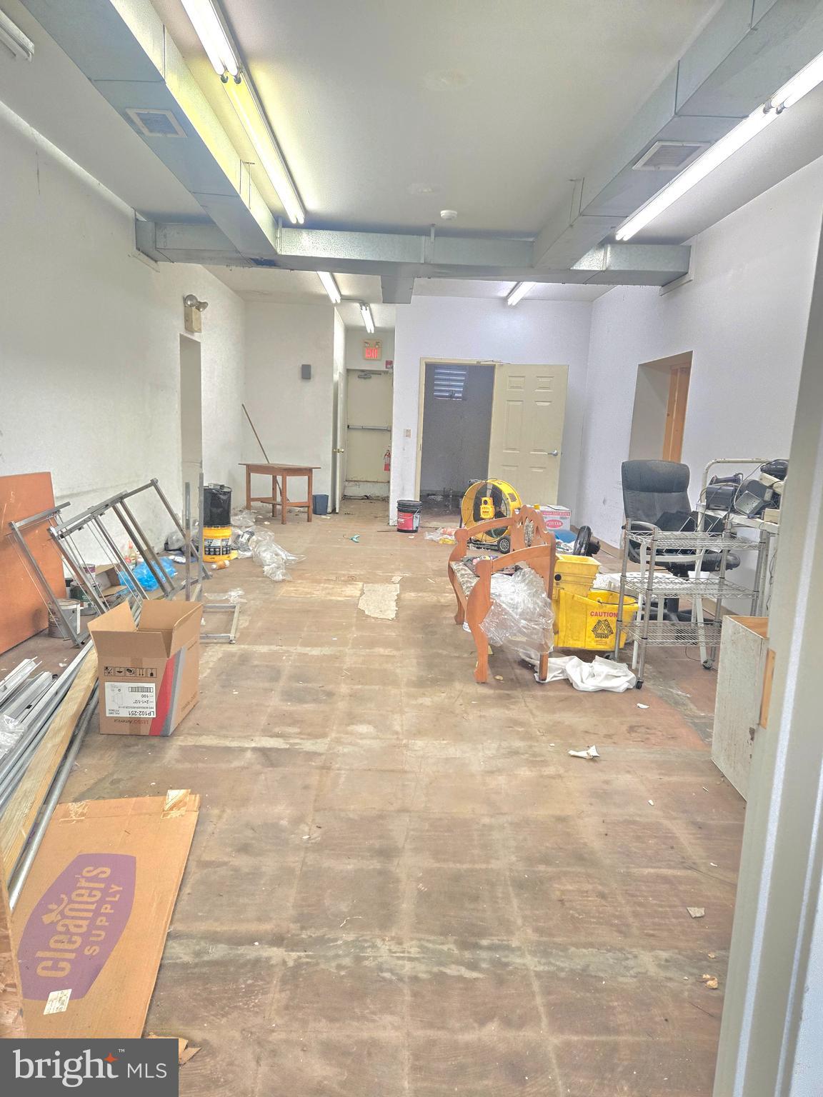 913 TOWNSHIP LINE ROAD