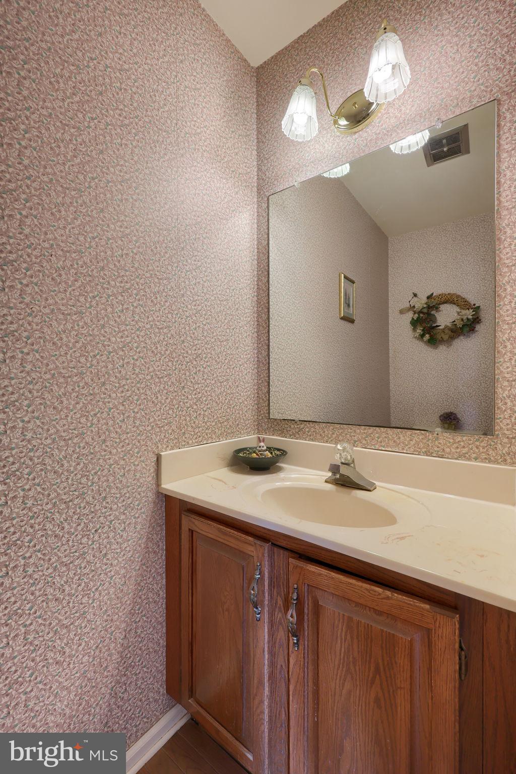 2977 HEARTHSIDE LANE