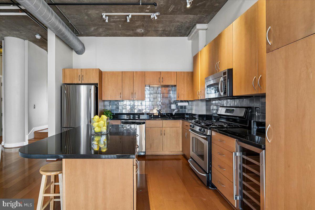 301 MASSACHUSETTS AVENUE NW 1104