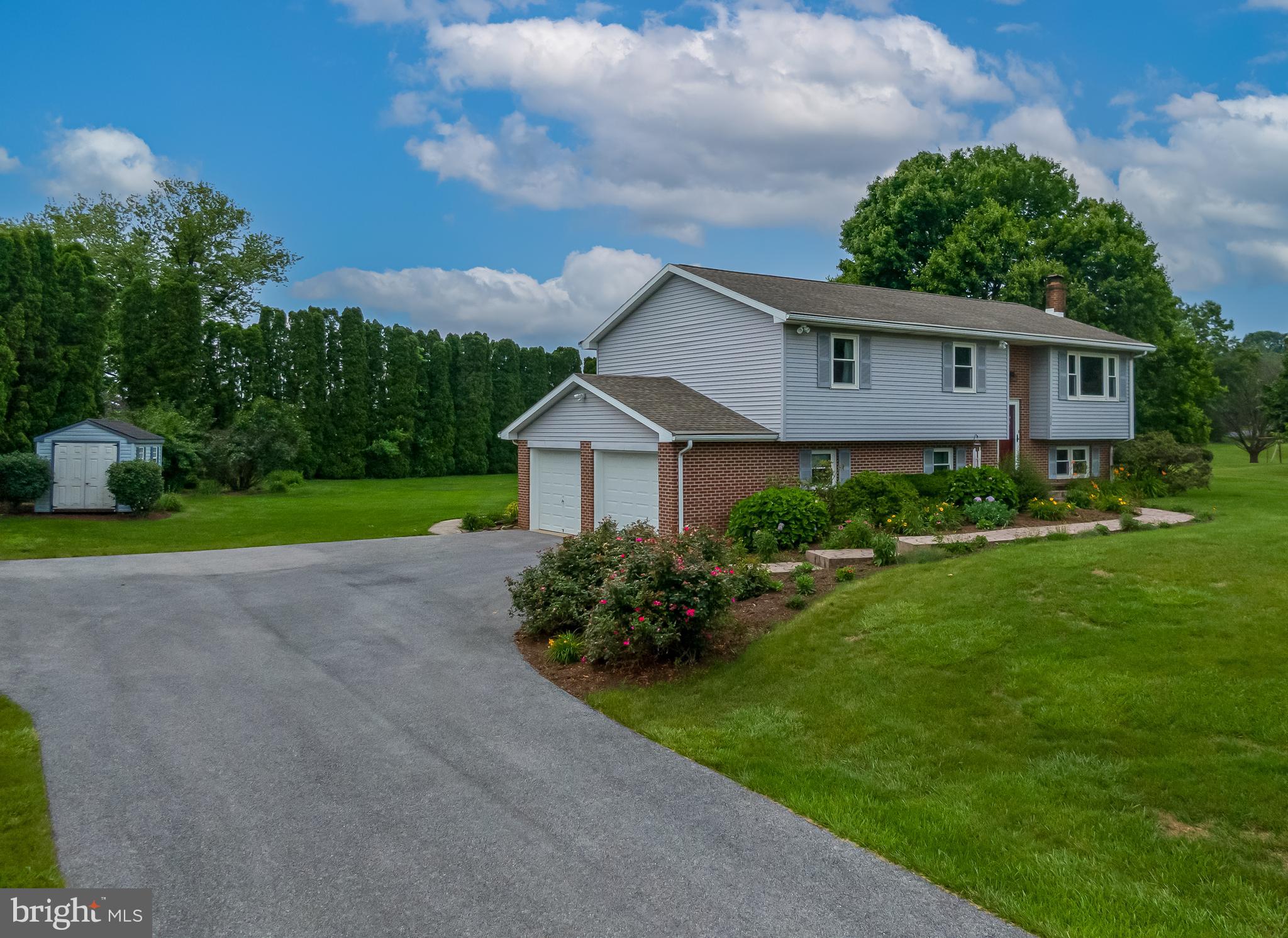 215 SLEEPY HOLLOW DRIVE