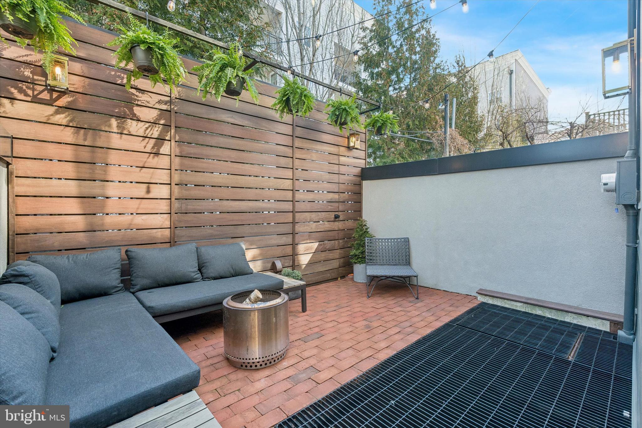 GRADUATE HOSPITAL - Residential