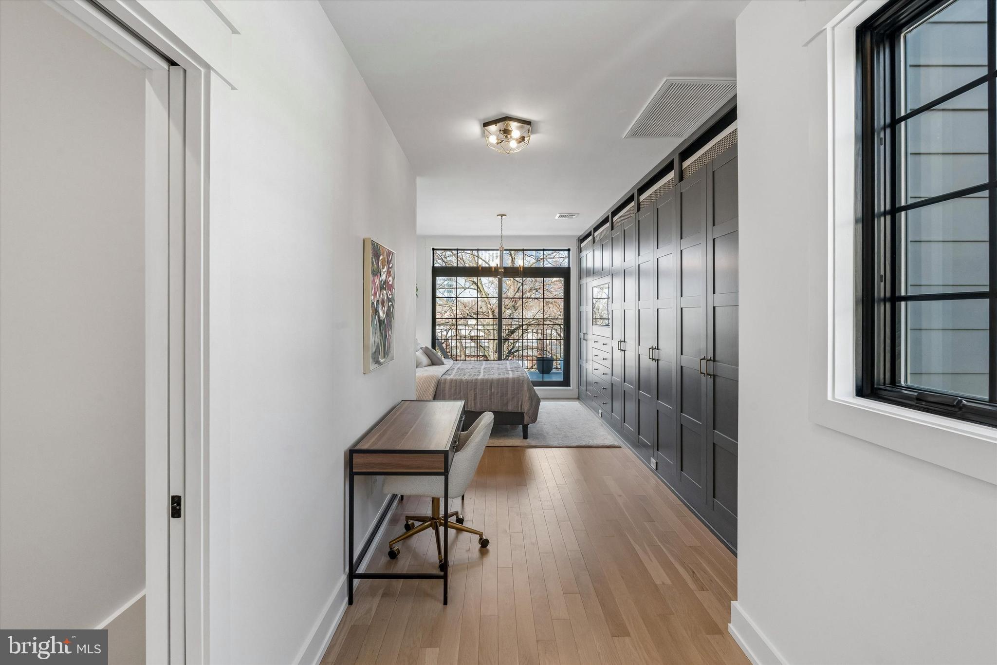 GRADUATE HOSPITAL - Residential