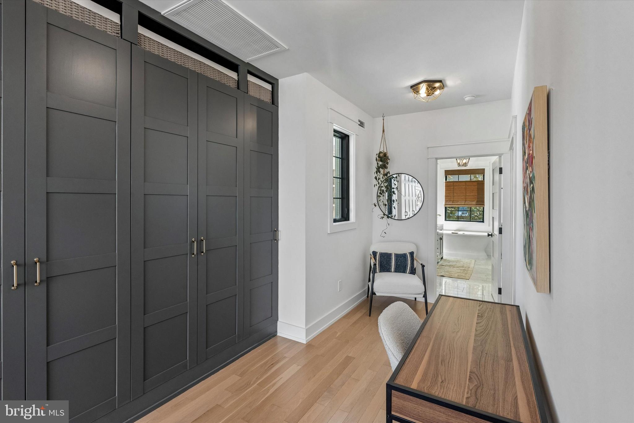 GRADUATE HOSPITAL - Residential