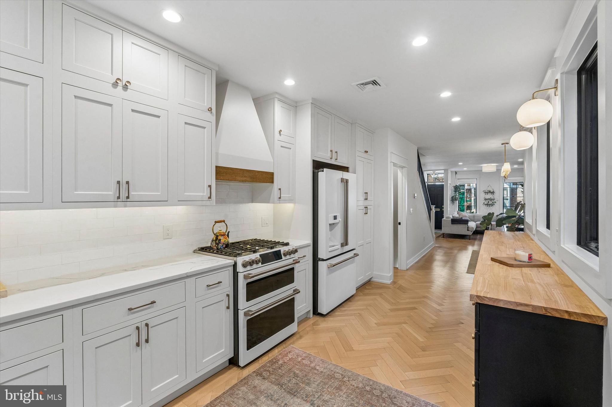 GRADUATE HOSPITAL - Residential