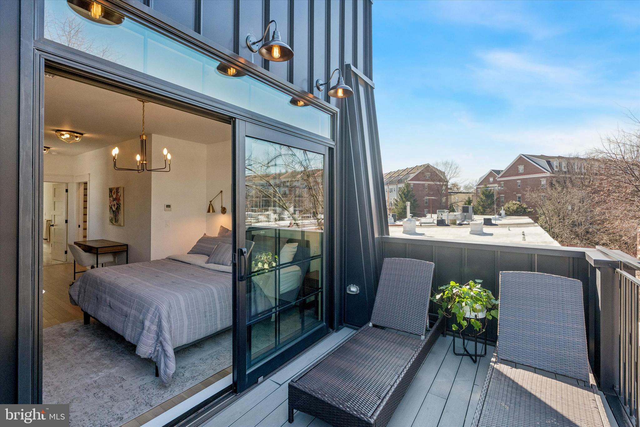 GRADUATE HOSPITAL - Residential