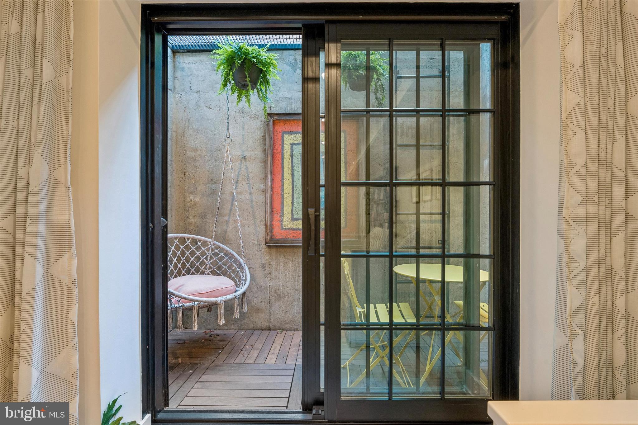 GRADUATE HOSPITAL - Residential