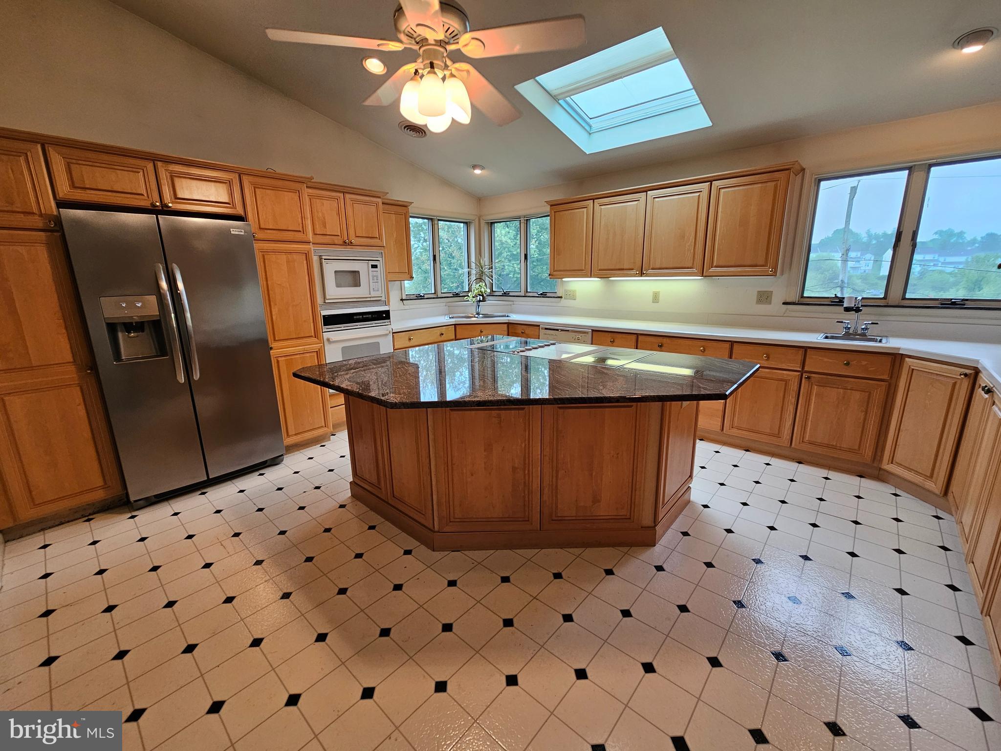 1504 CARDINAL DRIVE