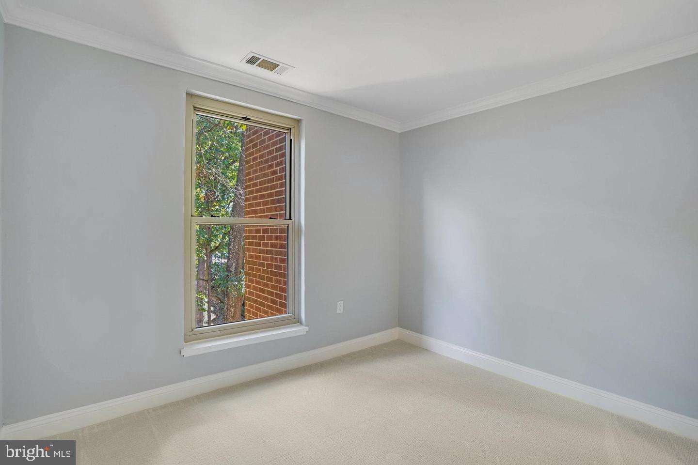 WOODBURN VILLAGE - Residential Lease