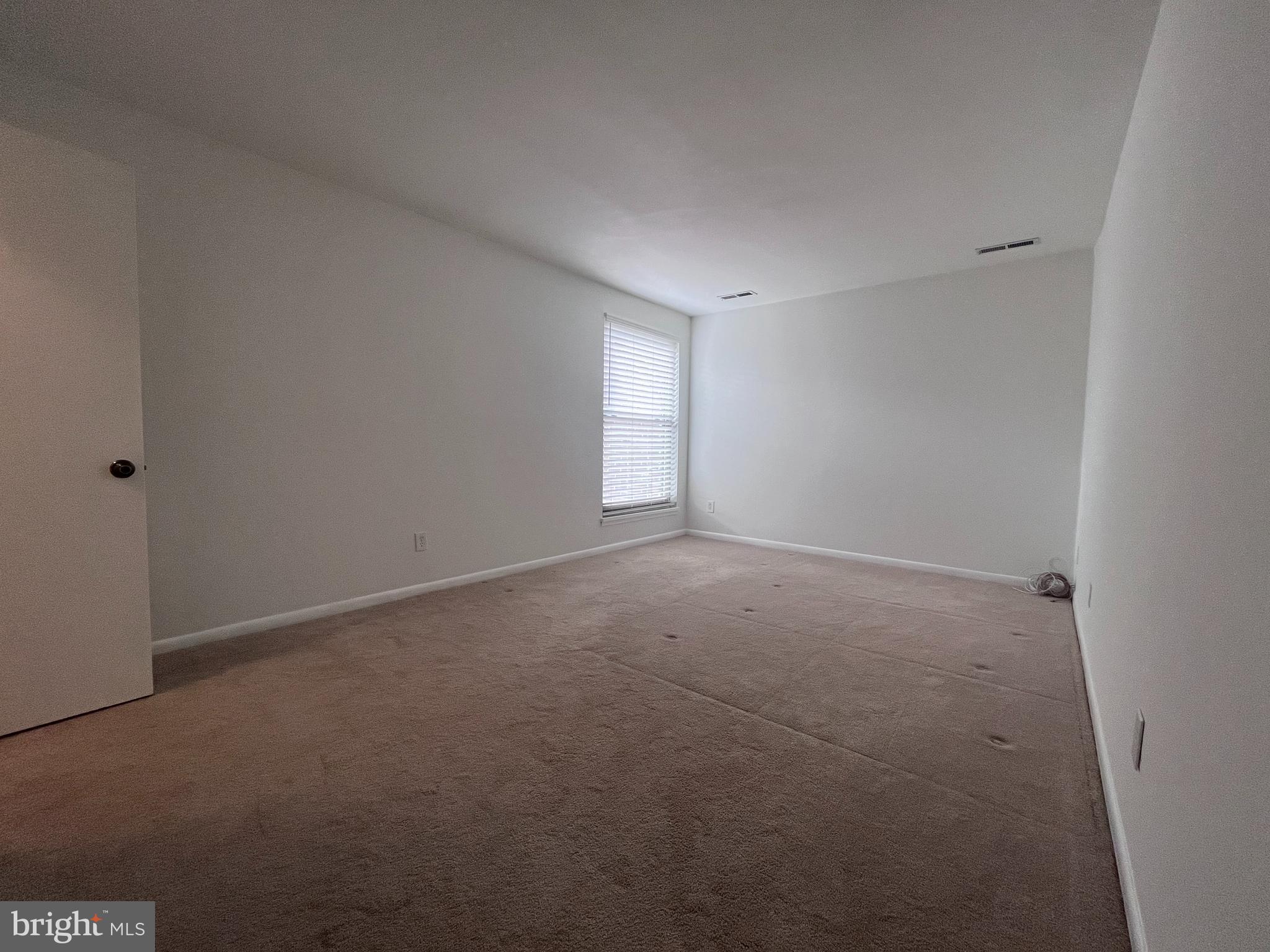 WOODBURN VILLAGE - Residential Lease