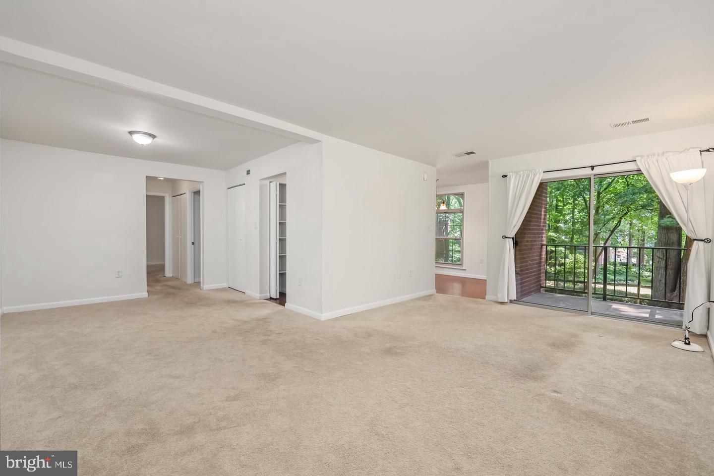 WOODBURN VILLAGE - Residential Lease