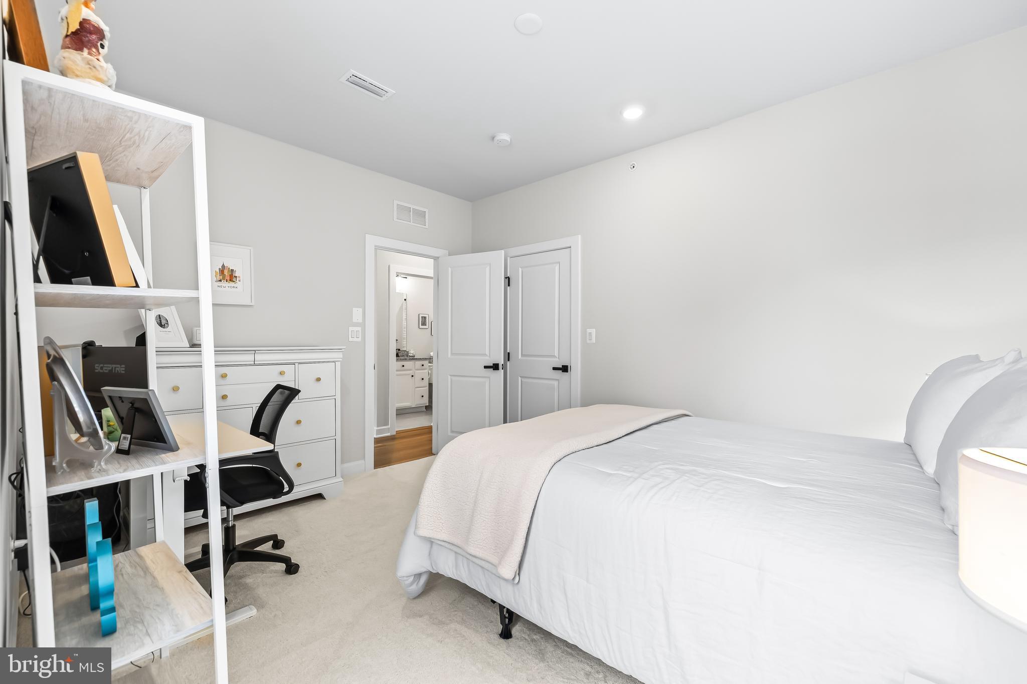 LONGVIEW RIDGE - Residential