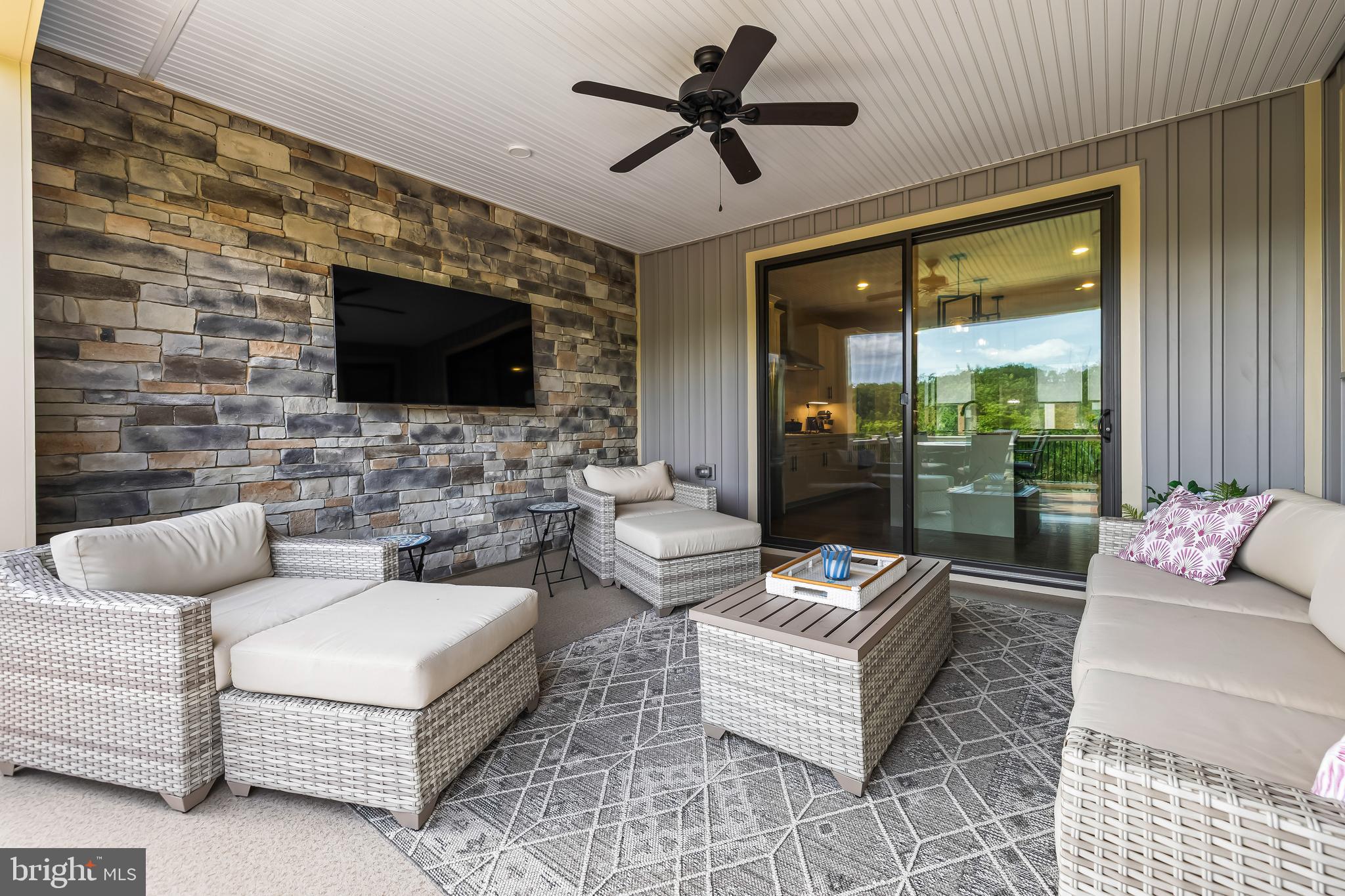 LONGVIEW RIDGE - Residential