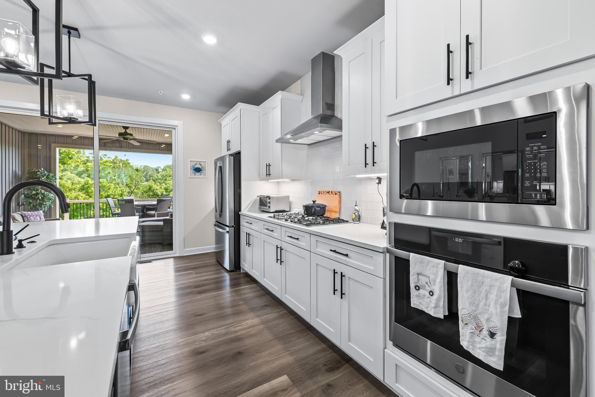 LONGVIEW RIDGE - Residential