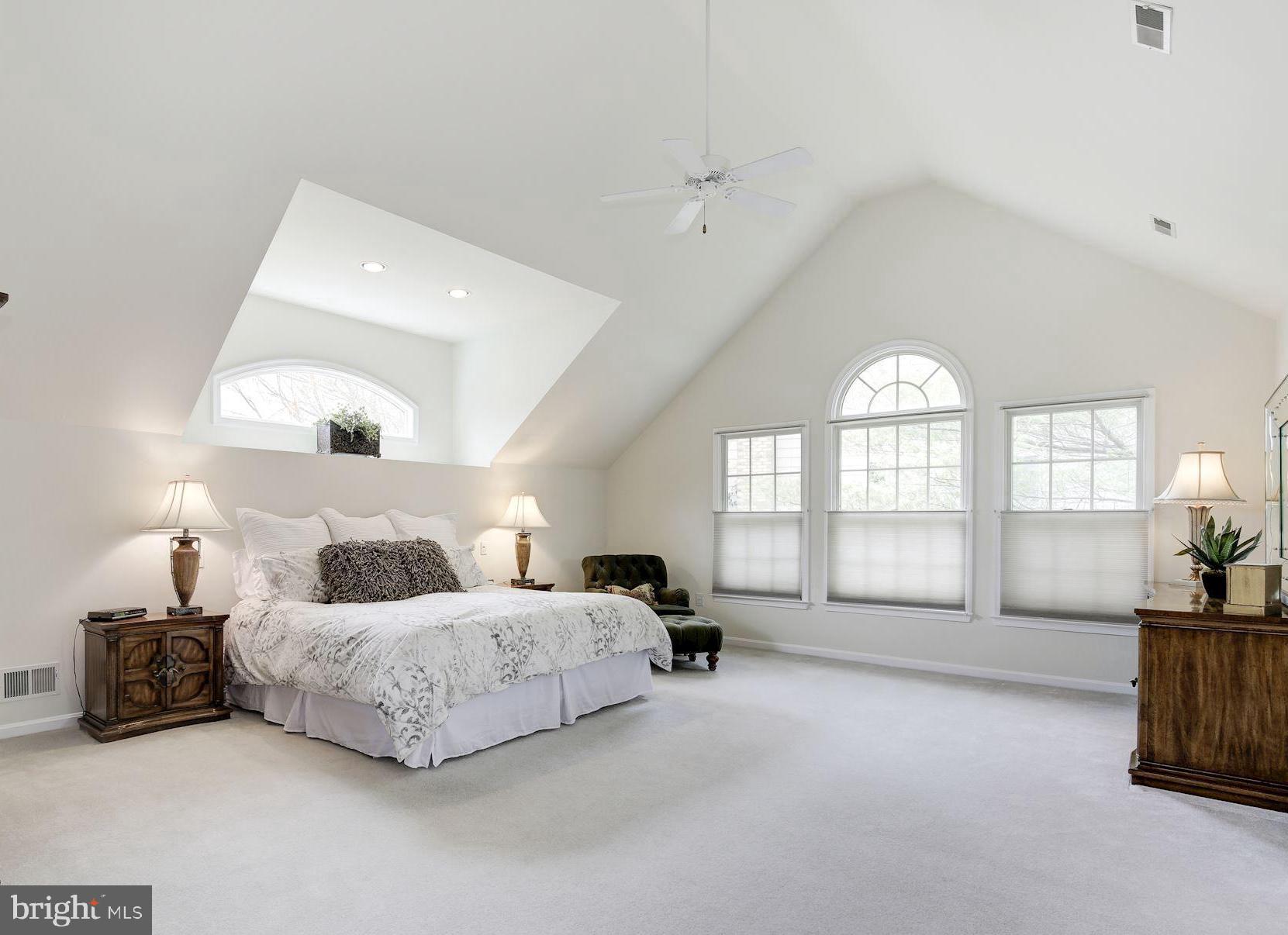 ROSE HILL FALLS - Residential