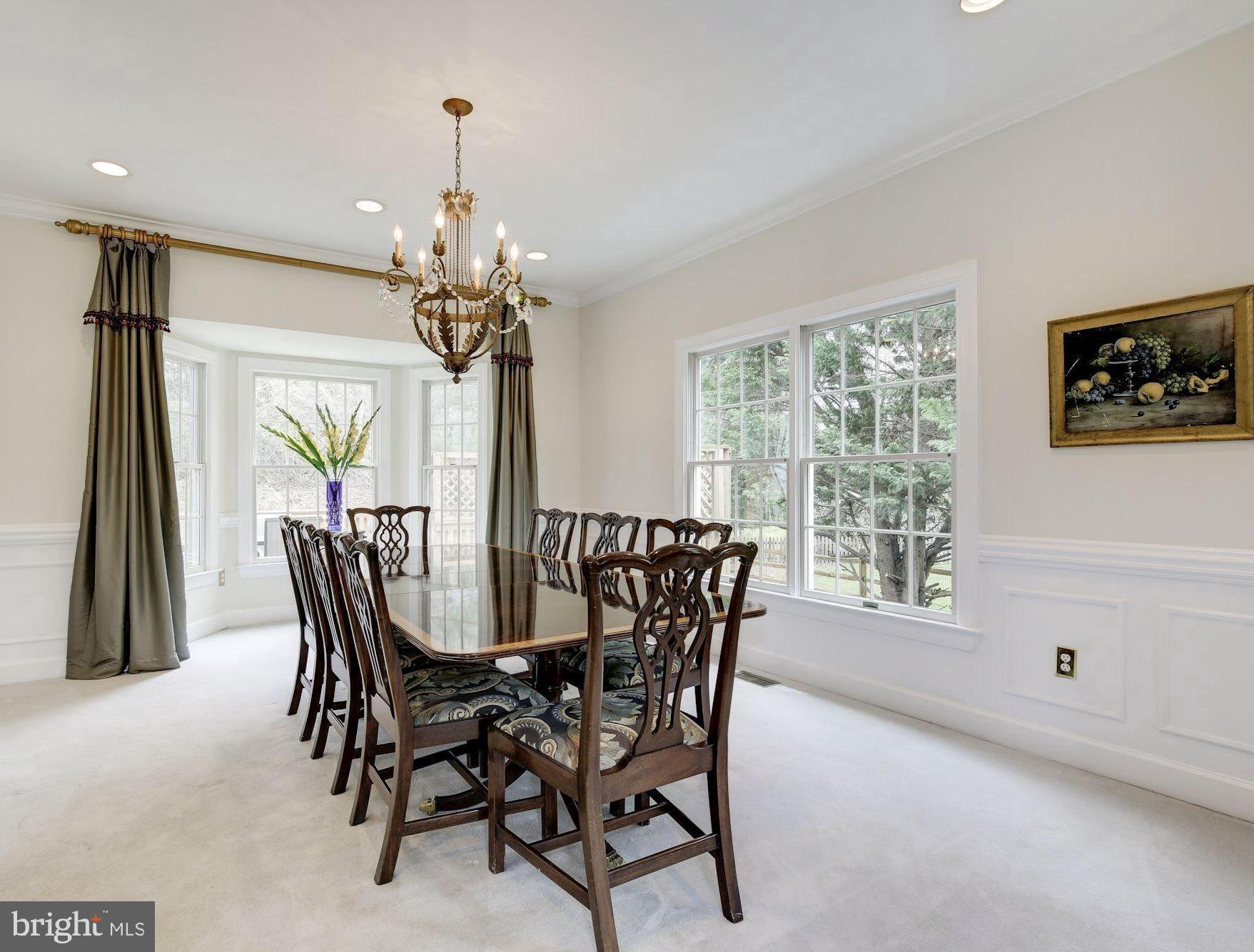 ROSE HILL FALLS - Residential