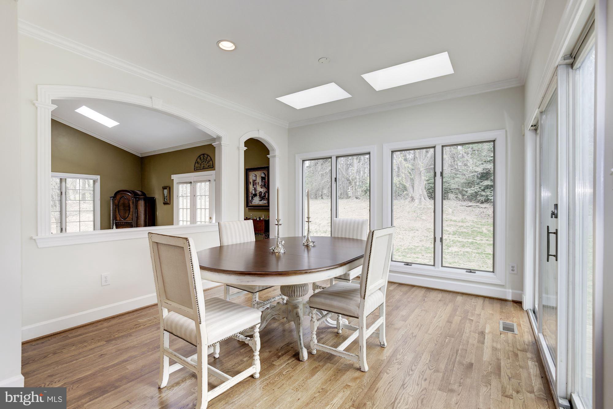 ROSE HILL FALLS - Residential