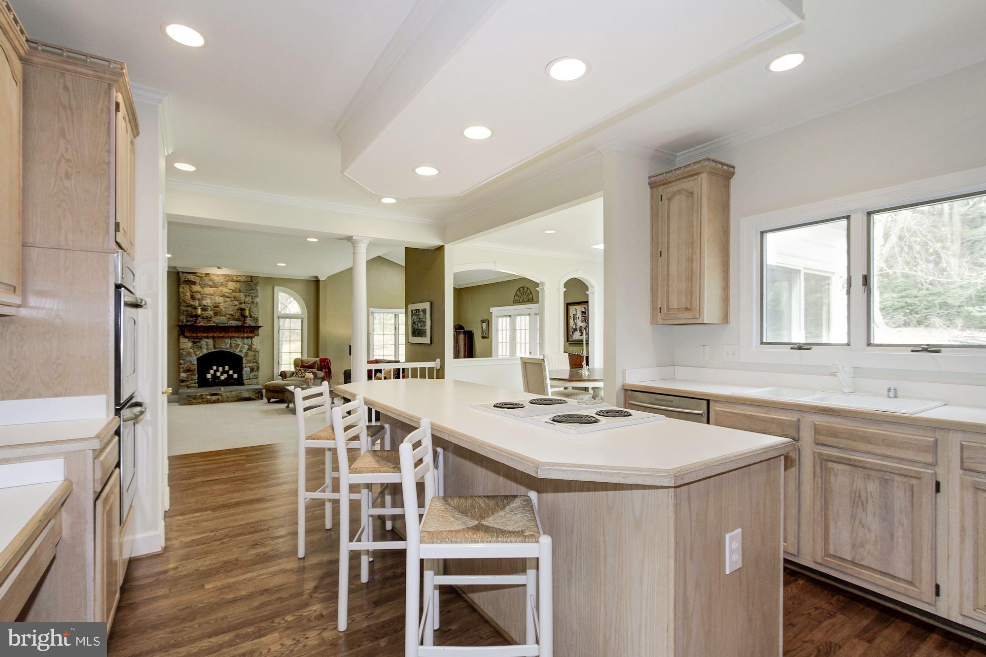 ROSE HILL FALLS - Residential