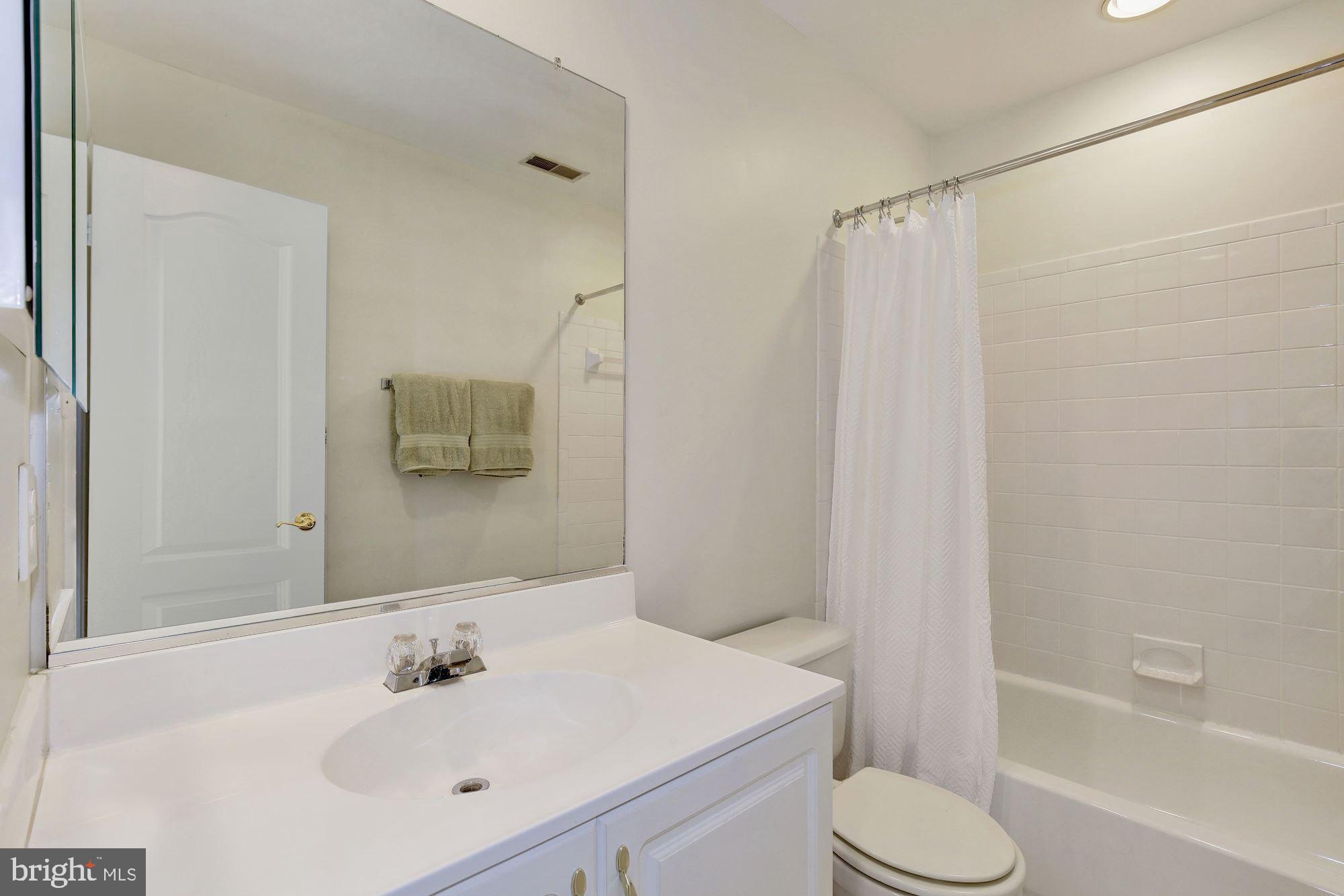 ROSE HILL FALLS - Residential