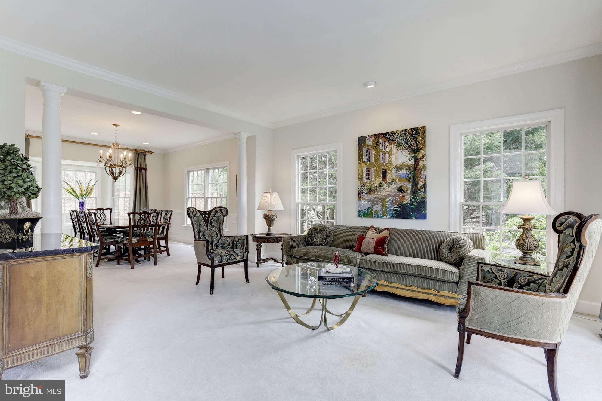 ROSE HILL FALLS - Residential