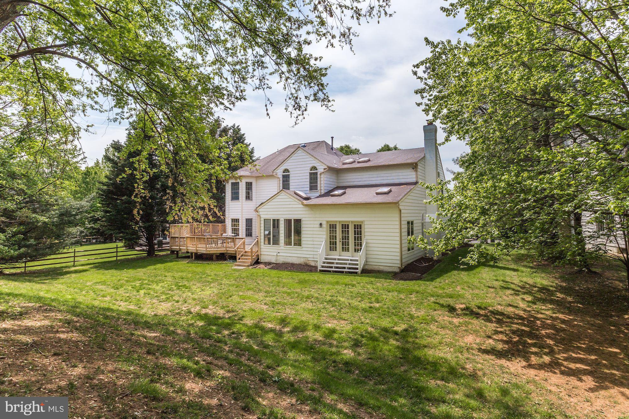 ROSE HILL FALLS - Residential