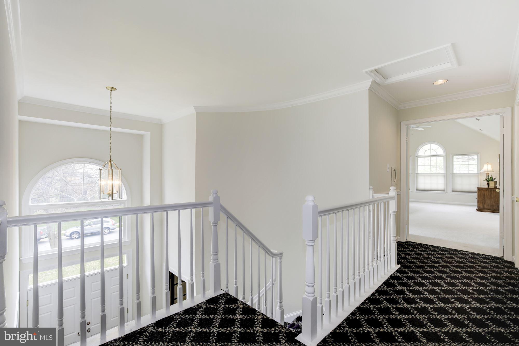 ROSE HILL FALLS - Residential