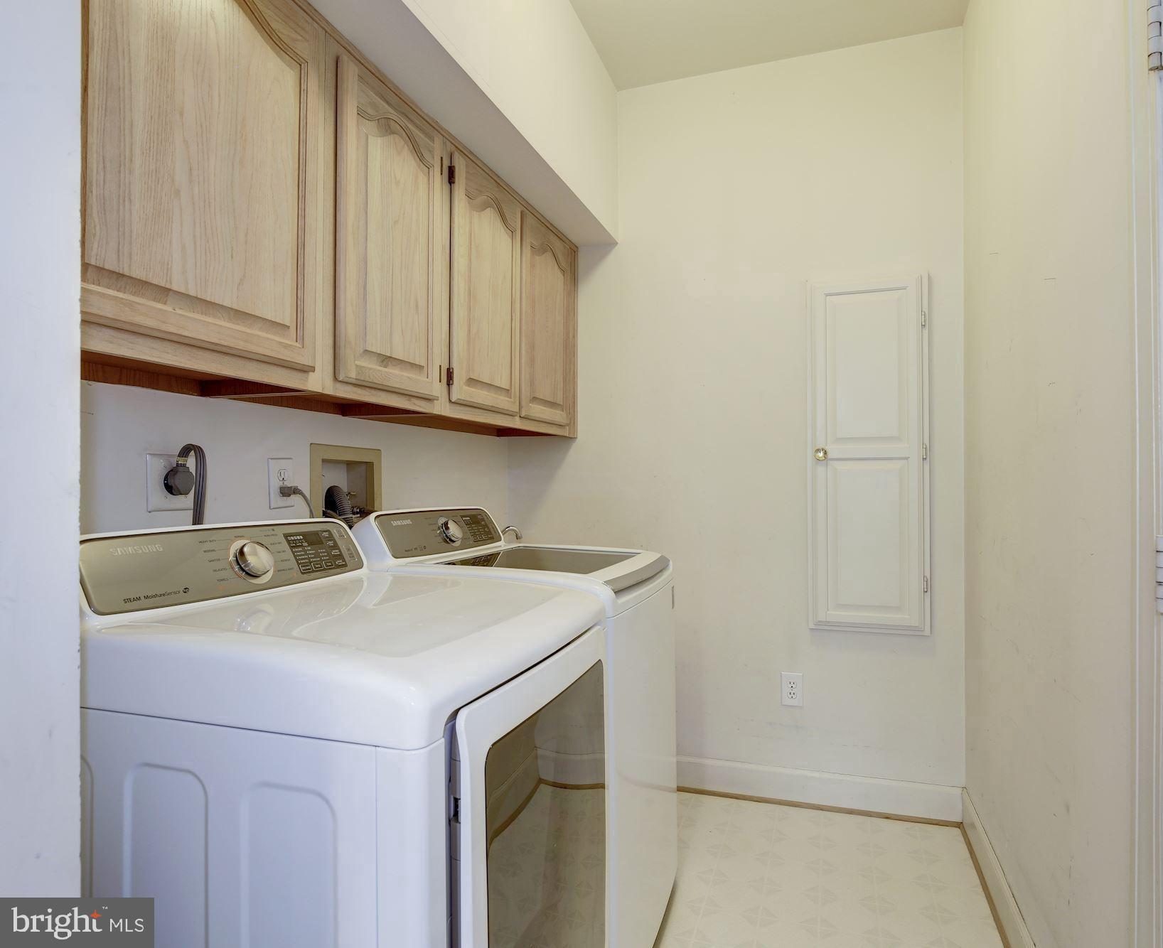 ROSE HILL FALLS - Residential