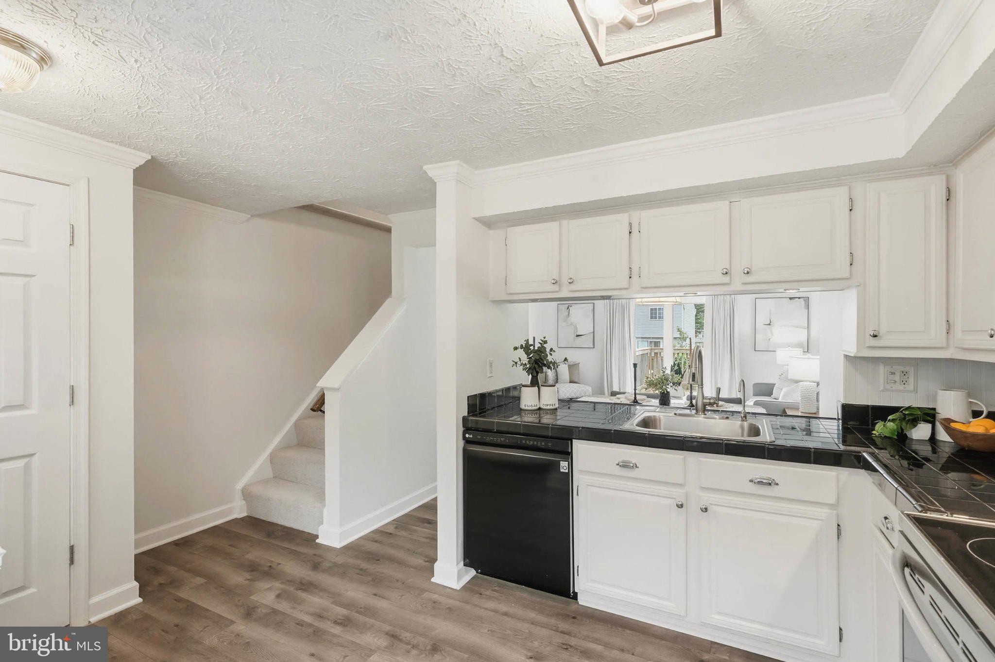 8273 MARY LEE LANE