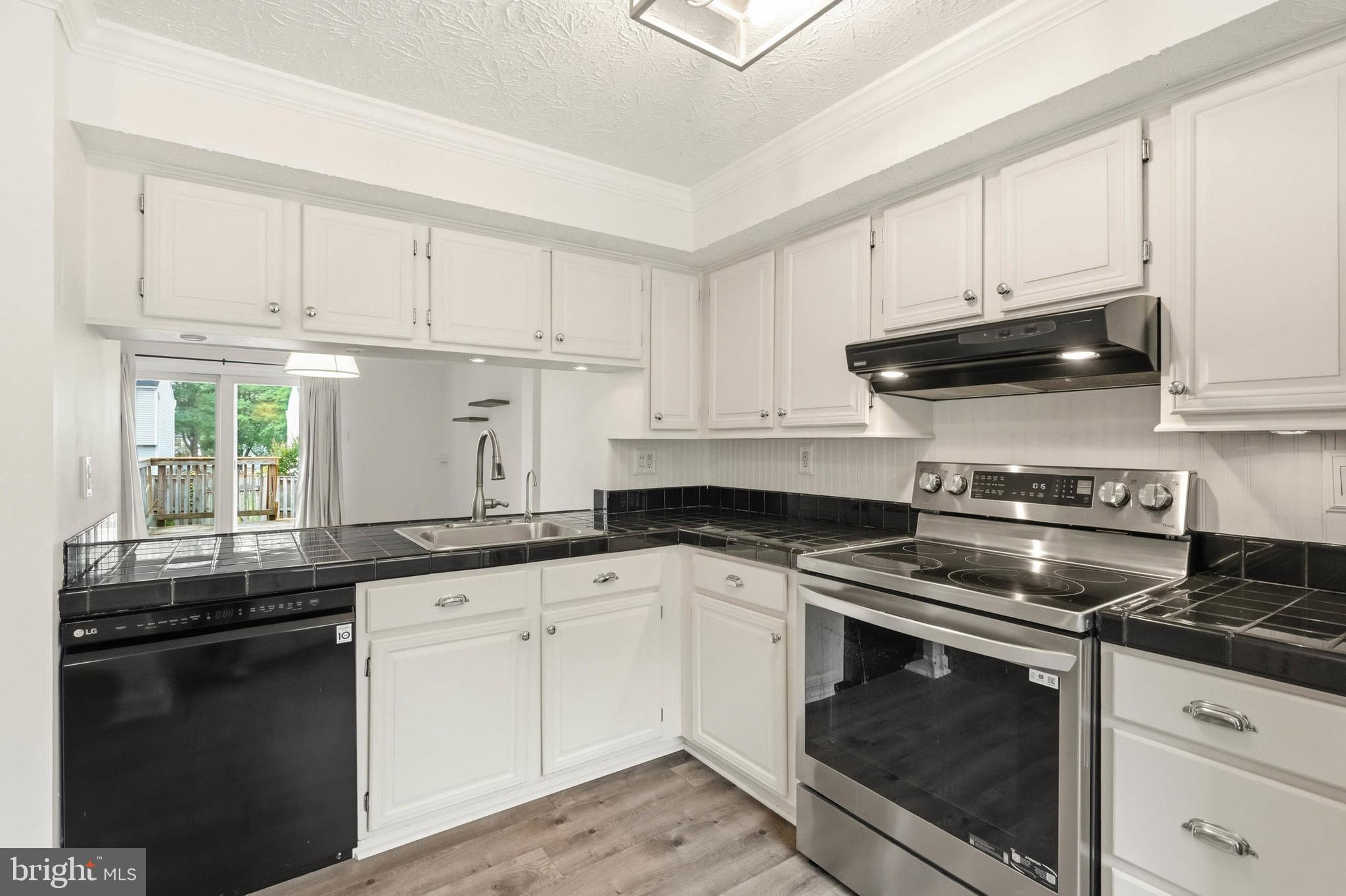 8273 MARY LEE LANE