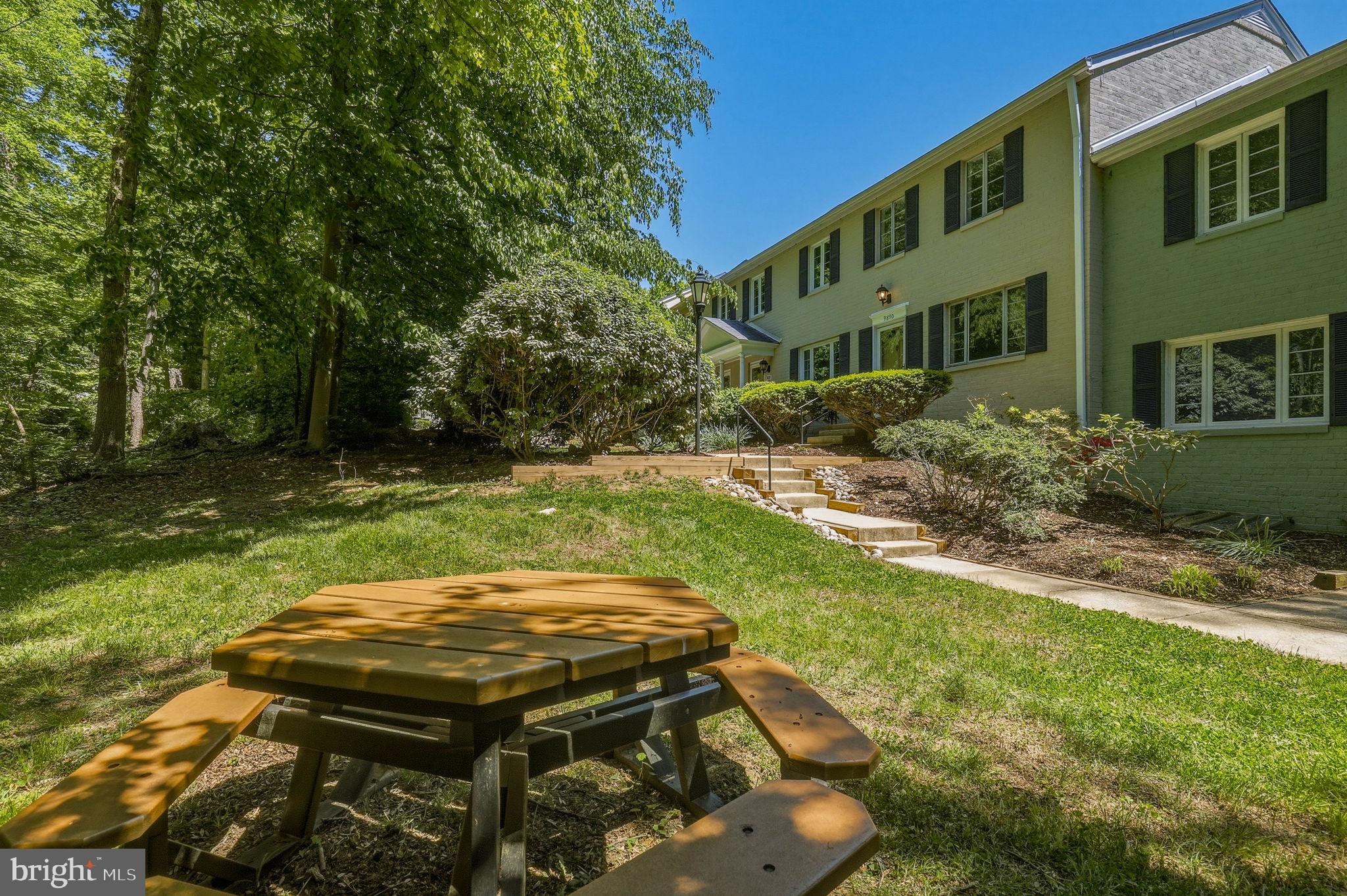 GLEN BRIAR - Residential